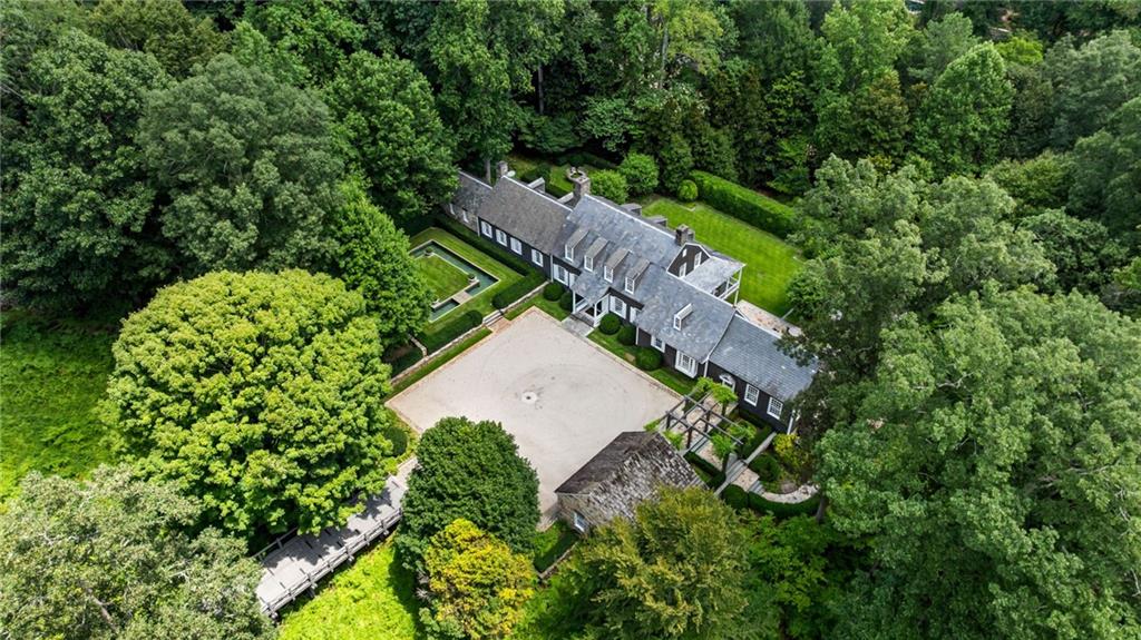 1727 W Paces Ferry Road Atlanta Georgia United States, for Sale, residential, Nivia  De Oliveira, Homesmart