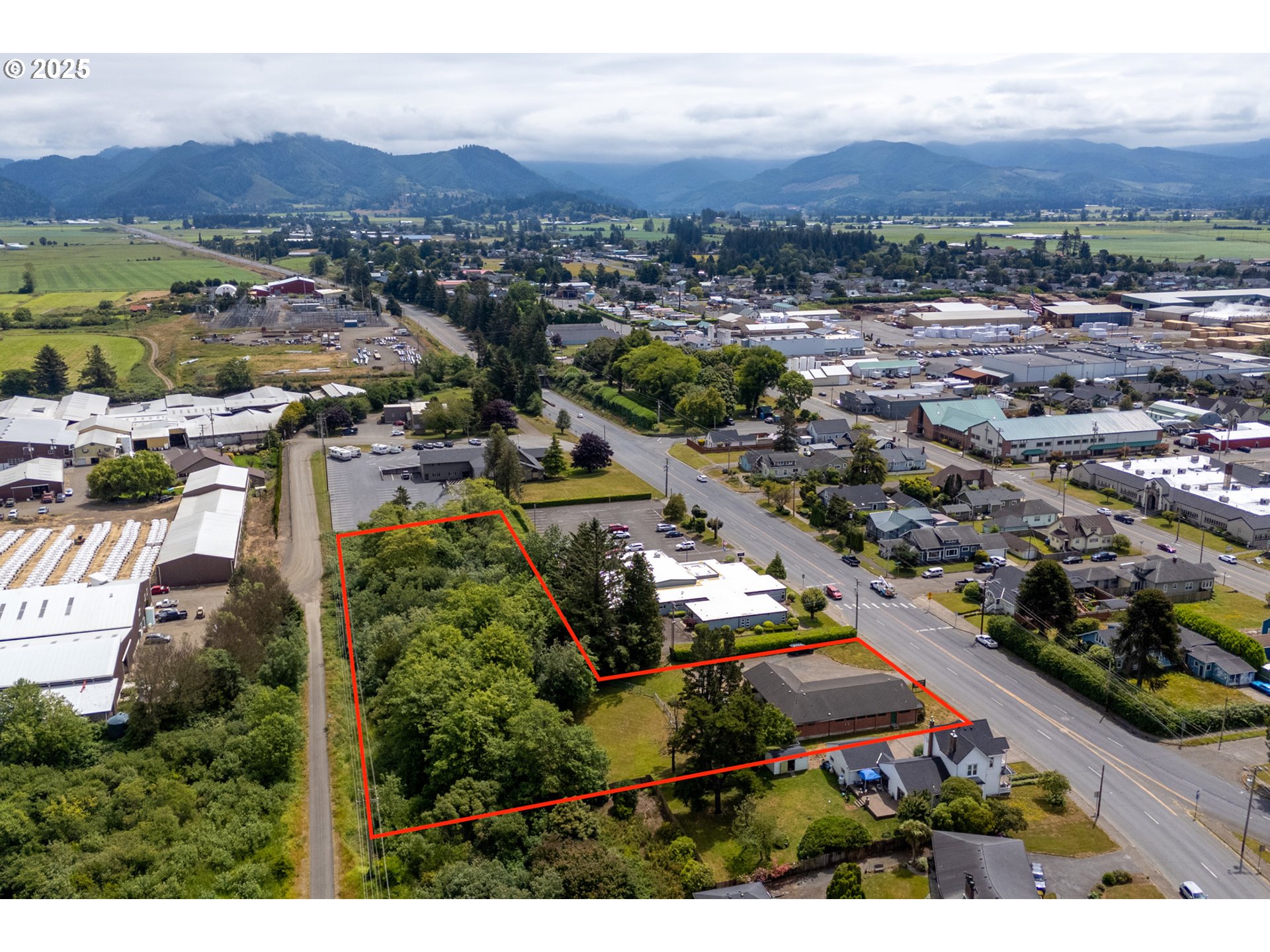 2506 1ST ST Tillamook Oregon United States, for Sale, commercial,  , Decker Real Estate, Inc.