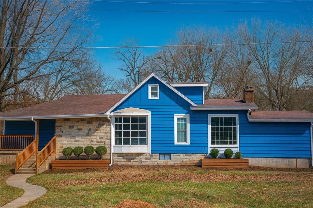 320 N Fairview Avenue Liberty Missouri United States, for Sale, residential,  , Juncture Real Estate