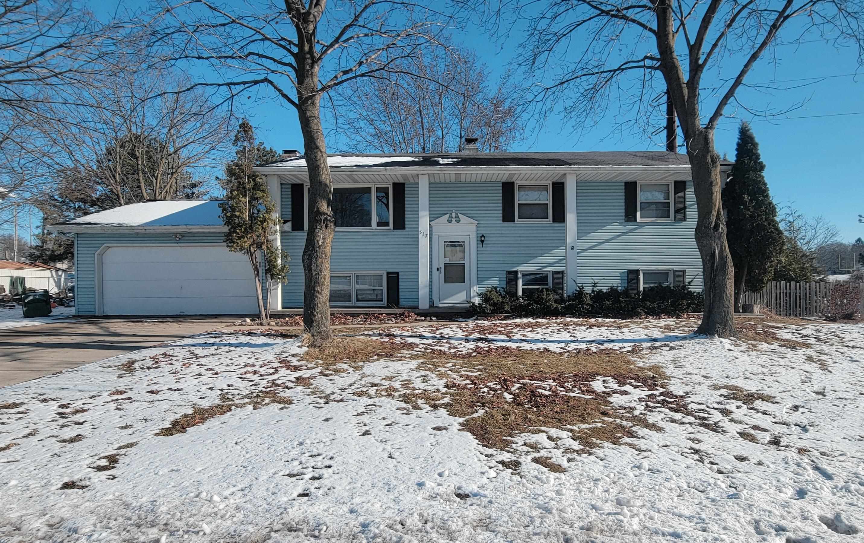 517 MENLO PARK Road Green Bay Wisconsin United States, for Sale, residential,  , Fireside Realty LLC