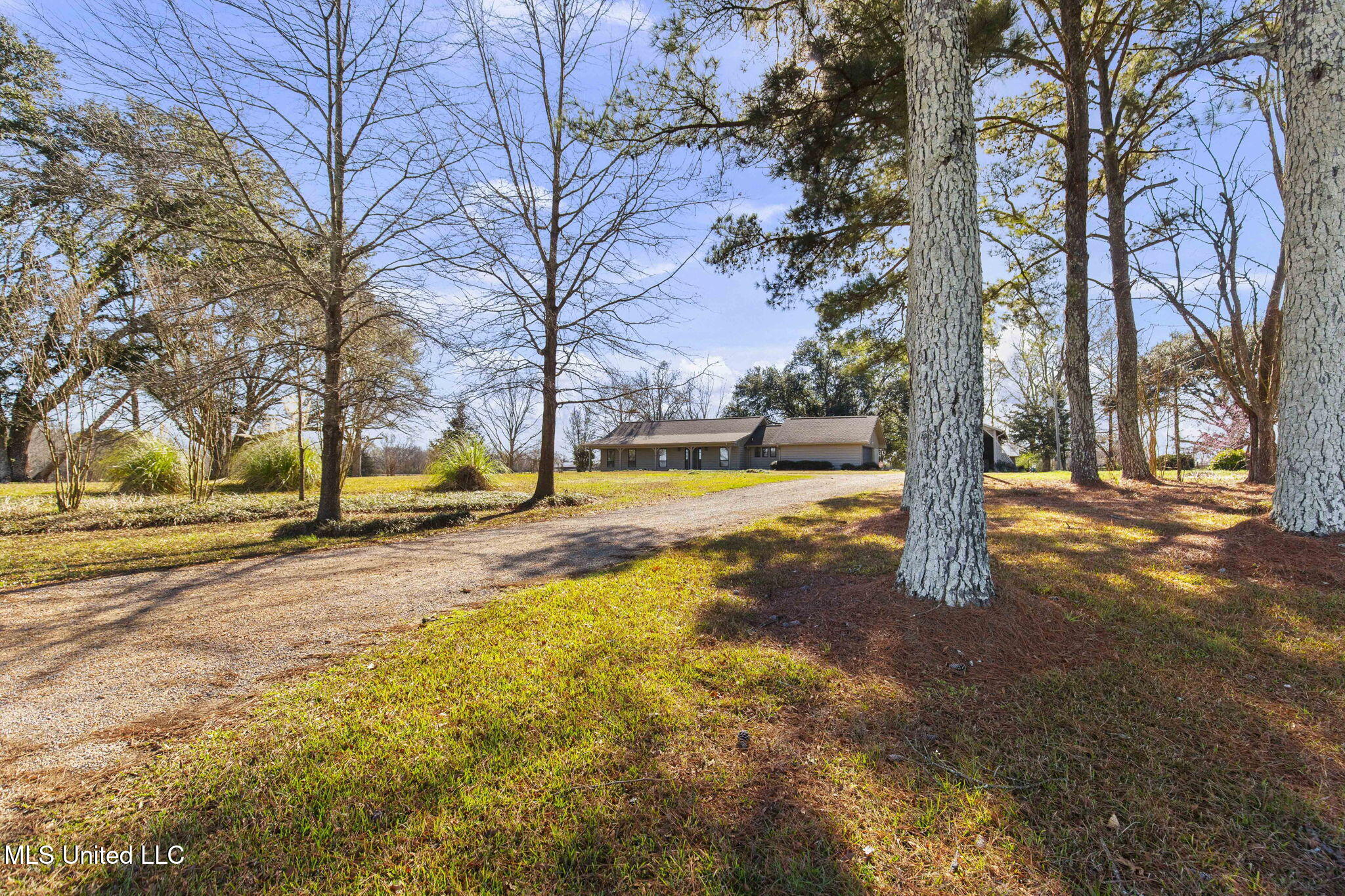 205 Avondale Road Canton Mississippi United States, for Sale, residential, Jessica McLaurin, Rezults Realty, LLC