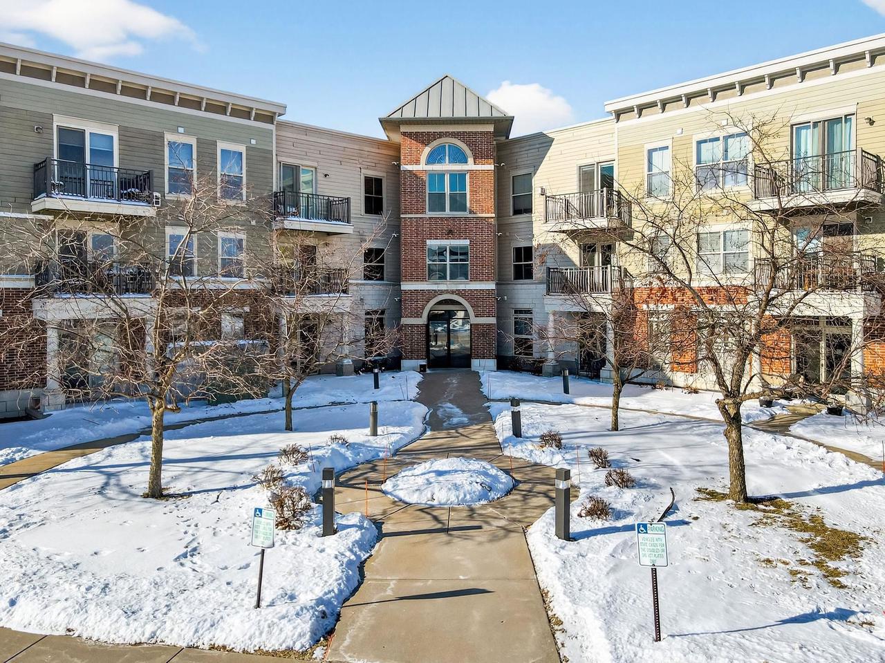 2581 Smith's Crossing  APT 312 Sun Prairie Wisconsin United States, for Sale, residential, Todd Thiermann, Thiermann Realty Group LLC