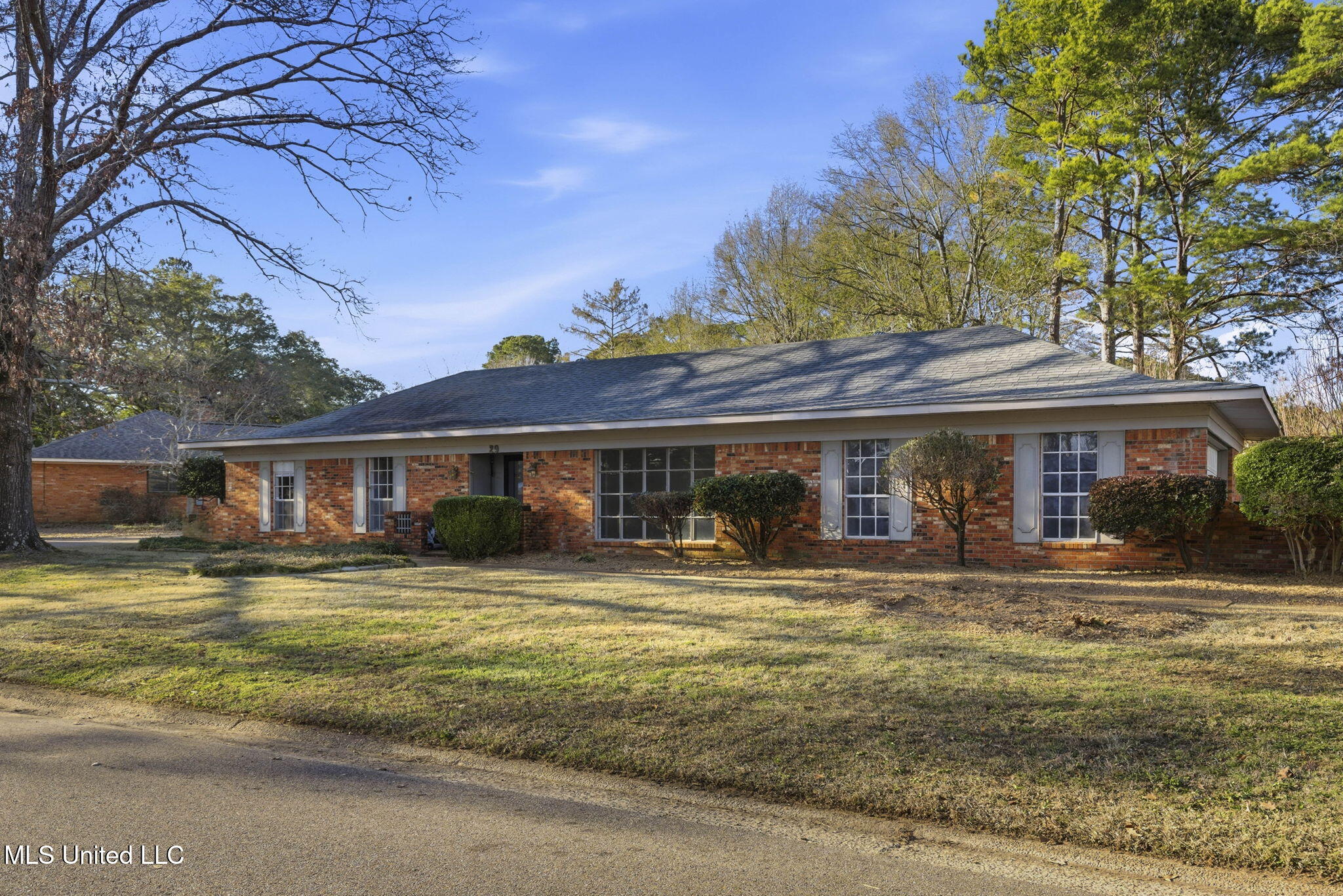 29 Stonegate Drive Brandon Mississippi United States, for Sale, residential, Jessica McLaurin, Rezults Realty, LLC