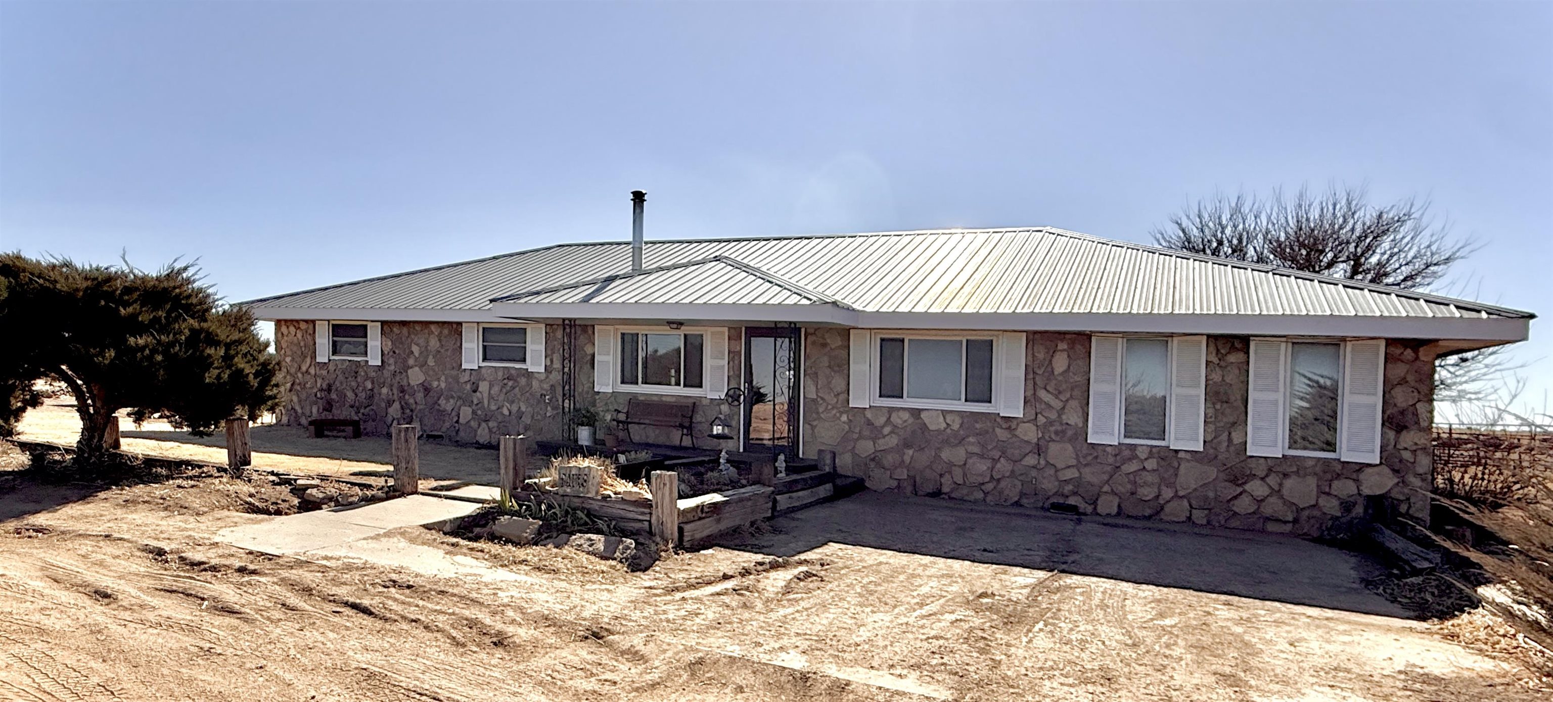 1402 Mile 8 Road Texhoma Oklahoma United States, for Sale, residential,  , Herbel Real Estate LLC