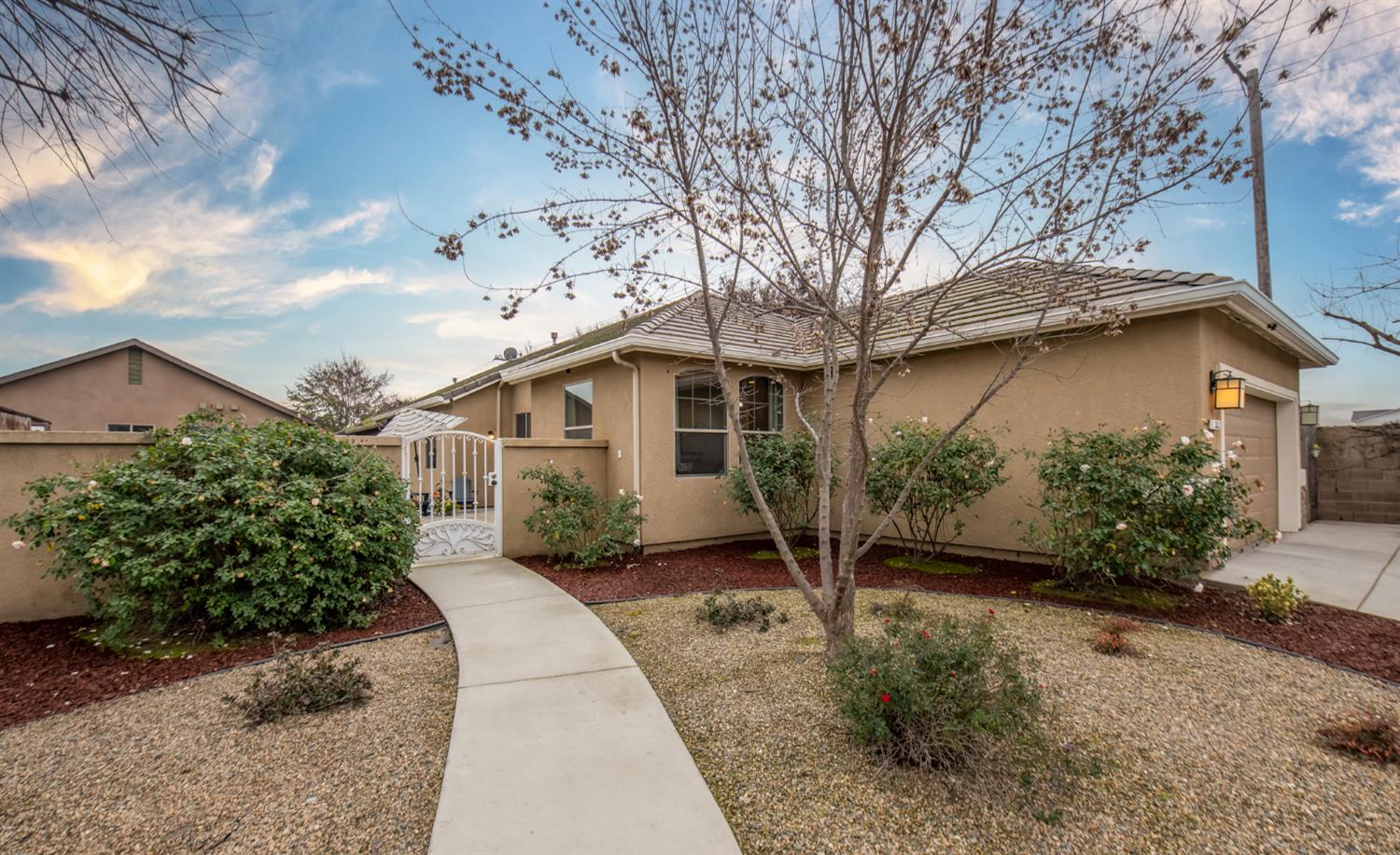 352 S Wind Court Visalia California United States, for Sale, residential, Alex  Sandoval , Point Guard Realty