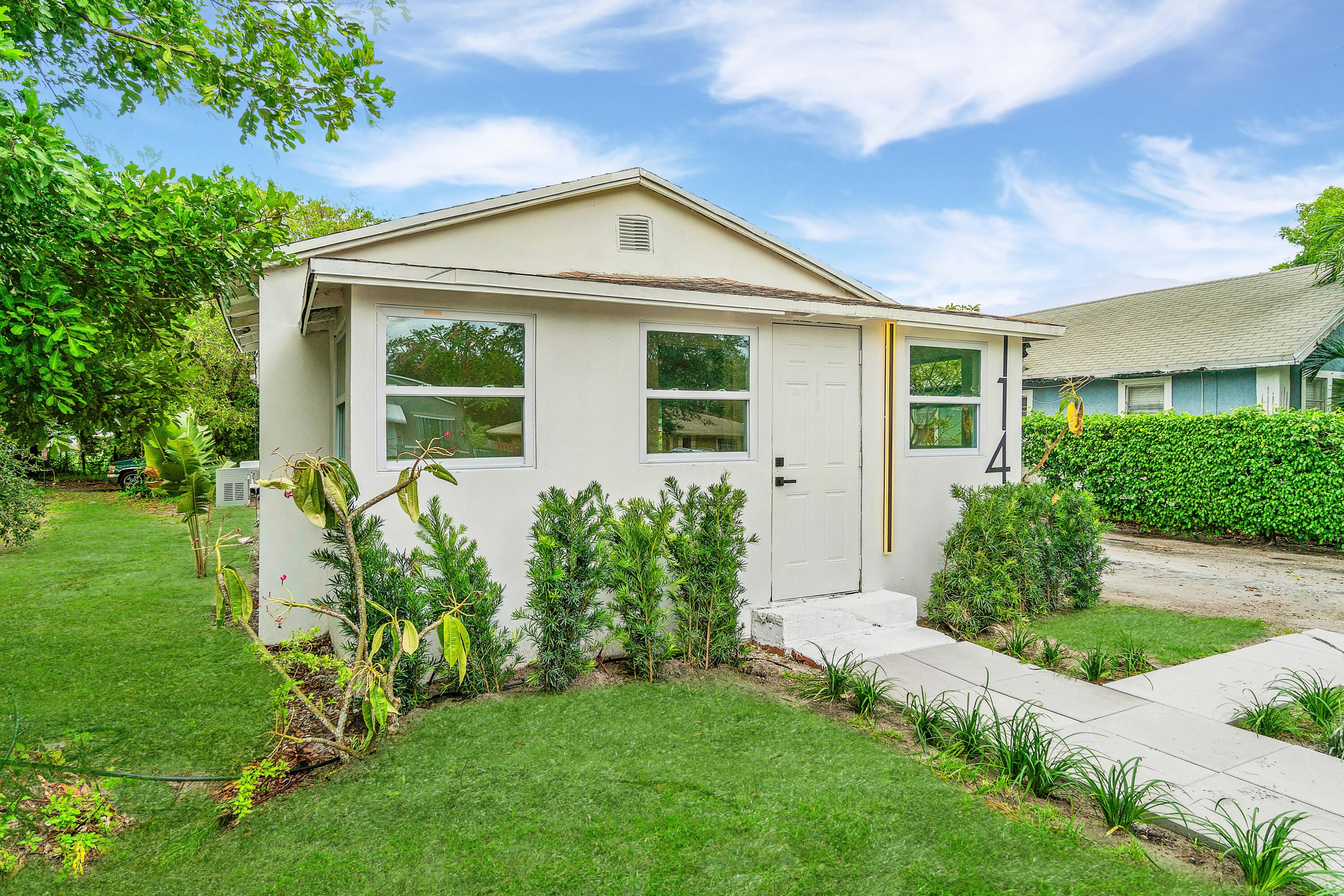 114 NW 10th Avenue Delray Beach Florida United States, for Sale, residential, Arlene   Toolsie  , Re/Max Direct