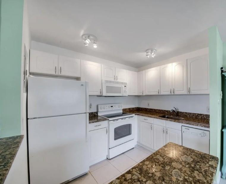 223 Flanders  APT E Delray Beach Florida United States, for Sale, residential, Arlene   Toolsie  , Re/Max Direct