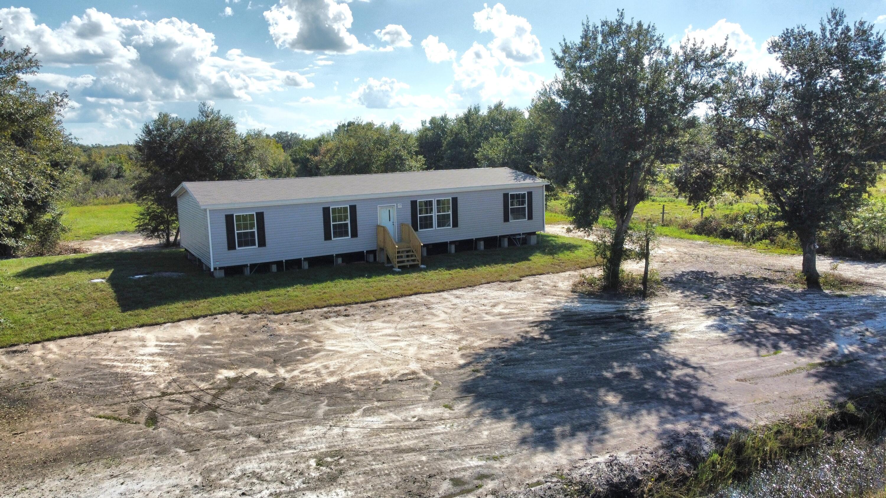 17484 NW 290 Street Okeechobee Florida United States, Sale Pending, residential,  , Mixon Real Estate Group, LLC
