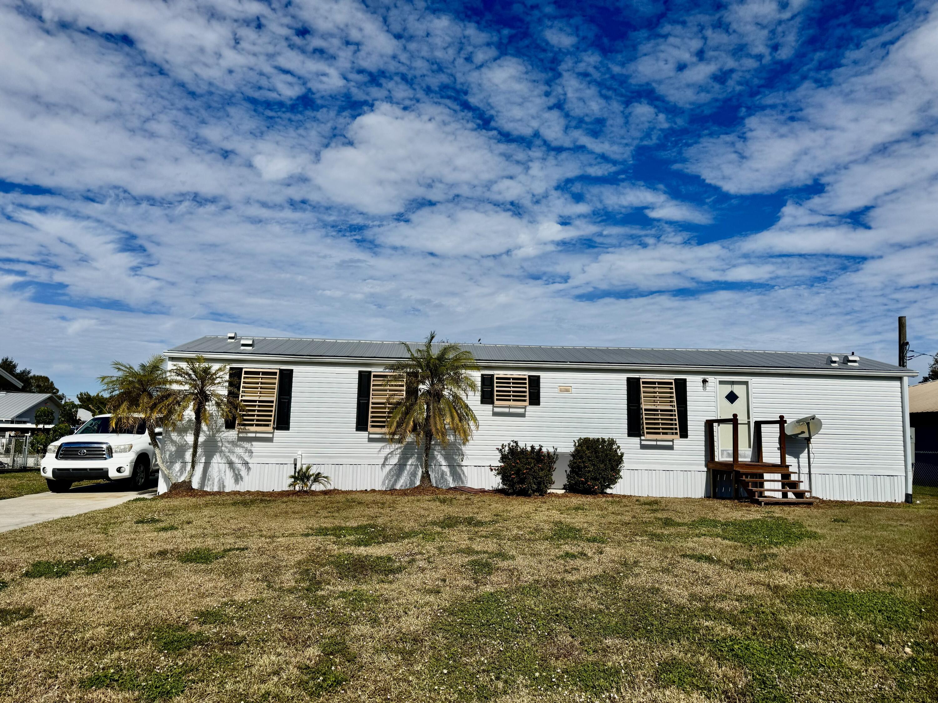 2305 SE 31st Street Okeechobee Florida United States, for Sale, residential,  , Mixon Real Estate Group, LLC