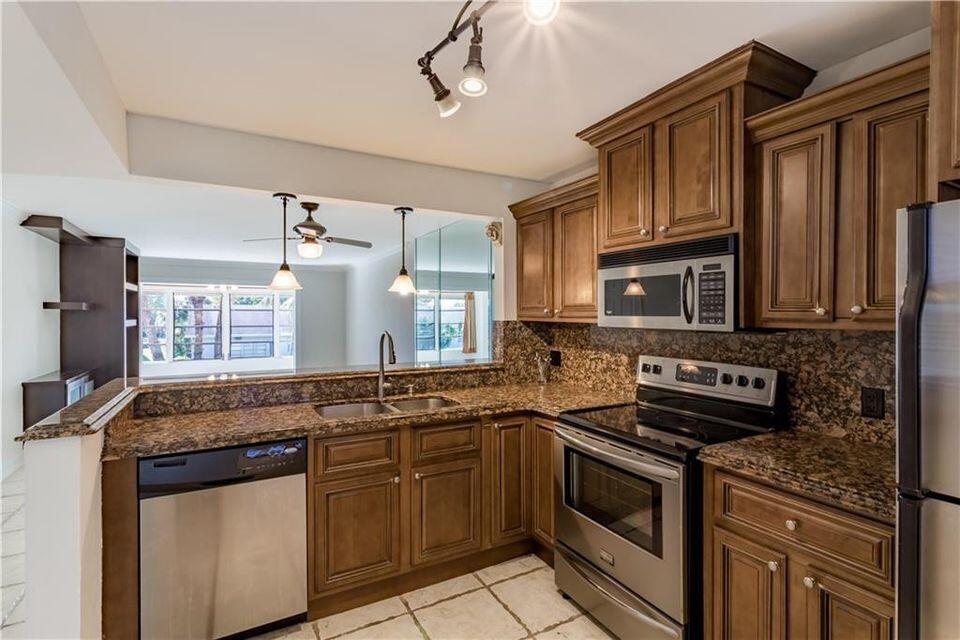 2800 Fiore Way APT 2060 Delray Beach Florida United States, for Sale, residential, Arlene   Toolsie  , Re/Max Direct