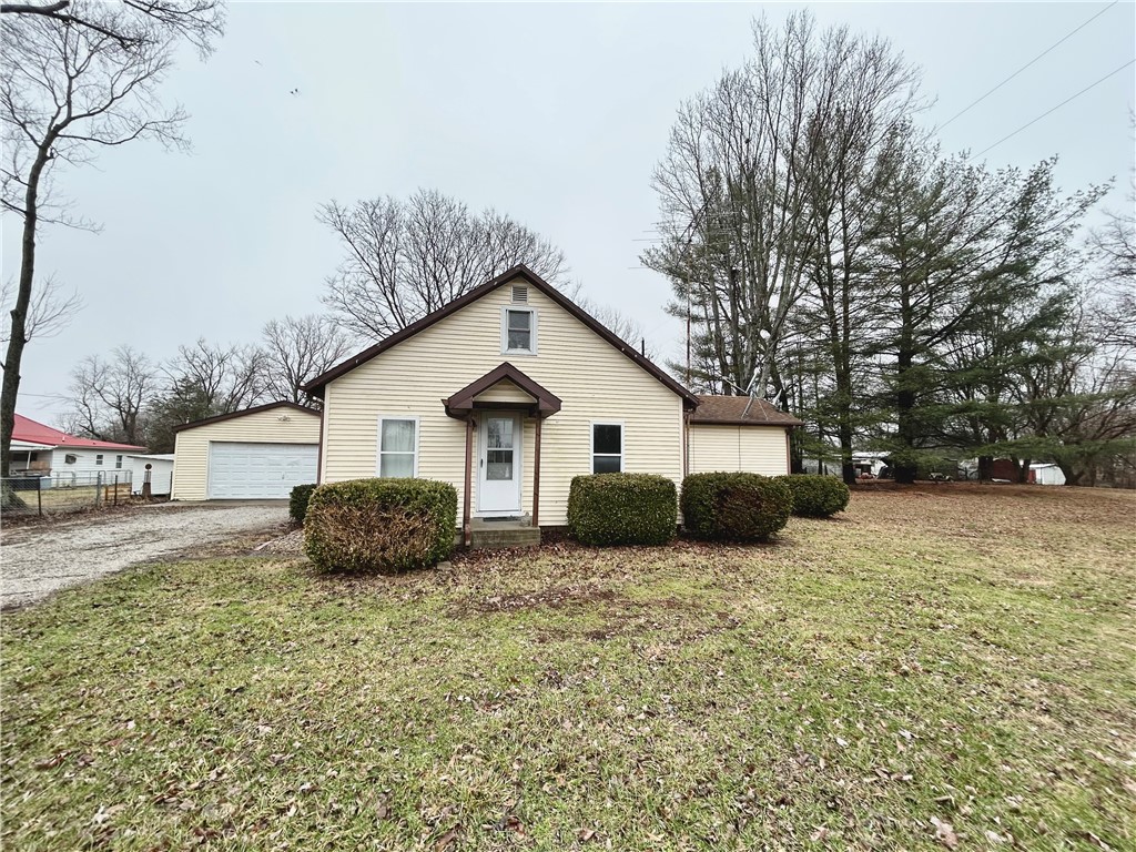 17739 N Mechanic Street Marshall Illinois United States, for Sale, residential, Reuben Stence, Stence Realty Team