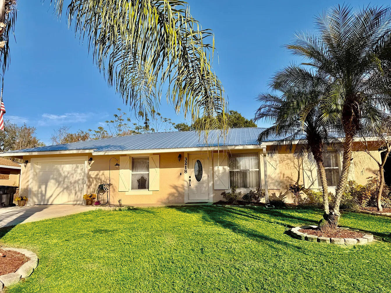 3218 NW 33rd Avenue Okeechobee Florida United States, Sale Pending, residential,  , Mixon Real Estate Group, LLC