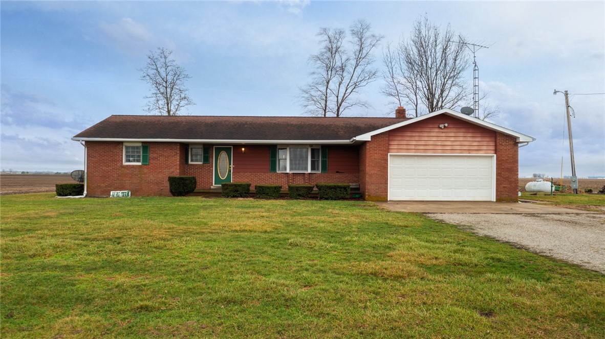 4274 1900th Avenue Montrose Illinois United States, for Sale, residential,  , Personal Service Realty