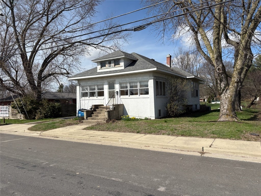 1003 W Jourdan Street Newton Illinois United States, for Sale, residential,  , Personal Service Realty