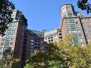 10 Rogers St  UNIT 703 Cambridge Massachusetts United States, Sale Pending, residential,  , Tullish & Clancy Real Estate
