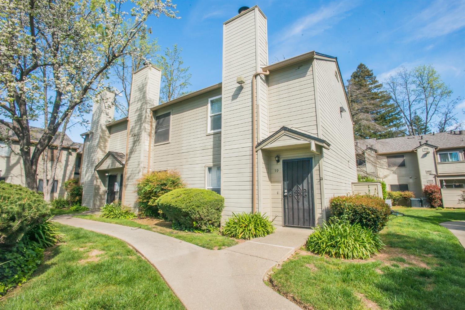 9141 Newhall Drive APT 60 Sacramento California United States, for Sale, residential, Robert  Ramirez, Fathom Realty