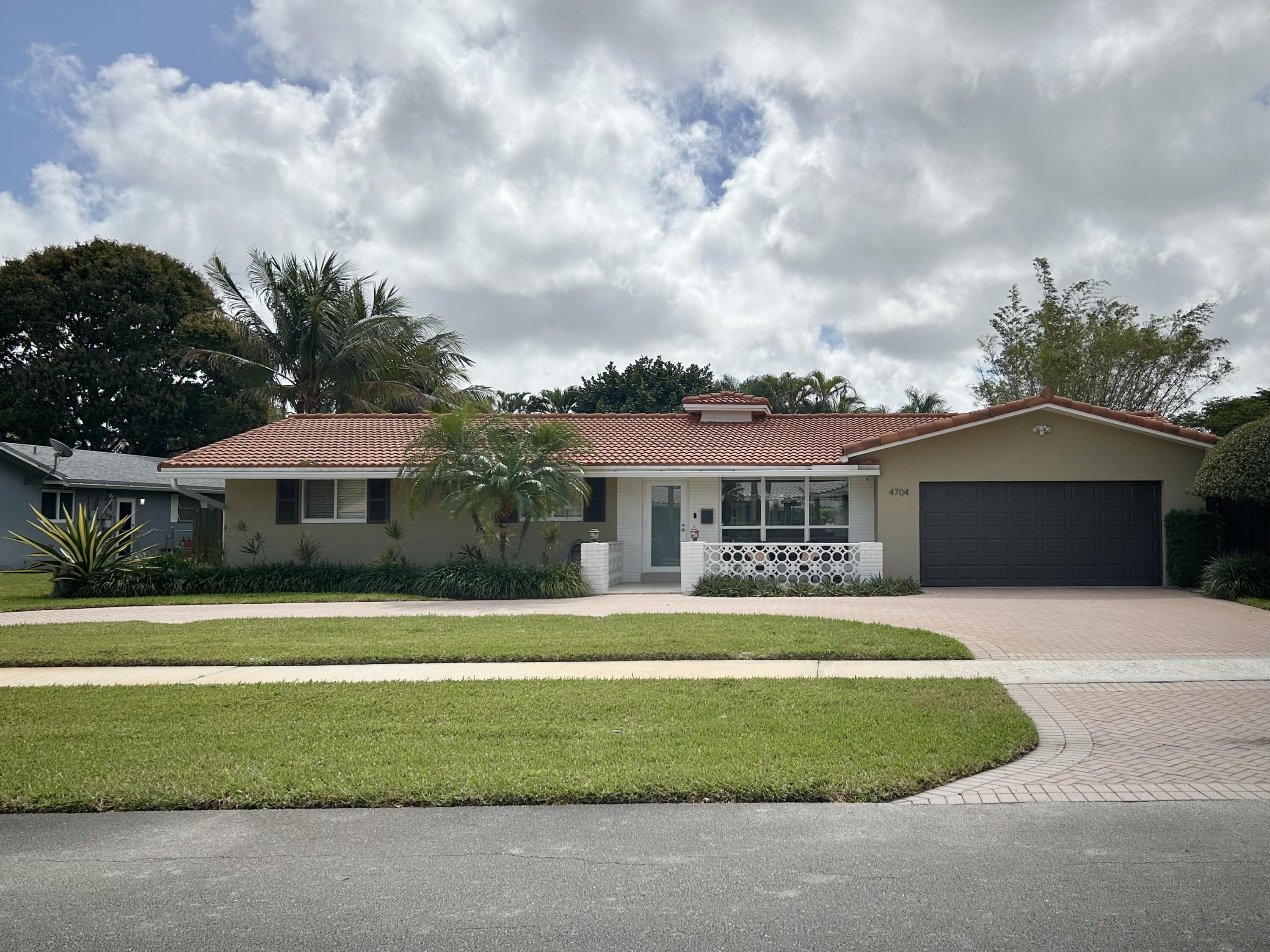 4704 Fillmore Street Hollywood Florida United States, for Sale, residential, Ronald Wilson, Incom Demo New Office