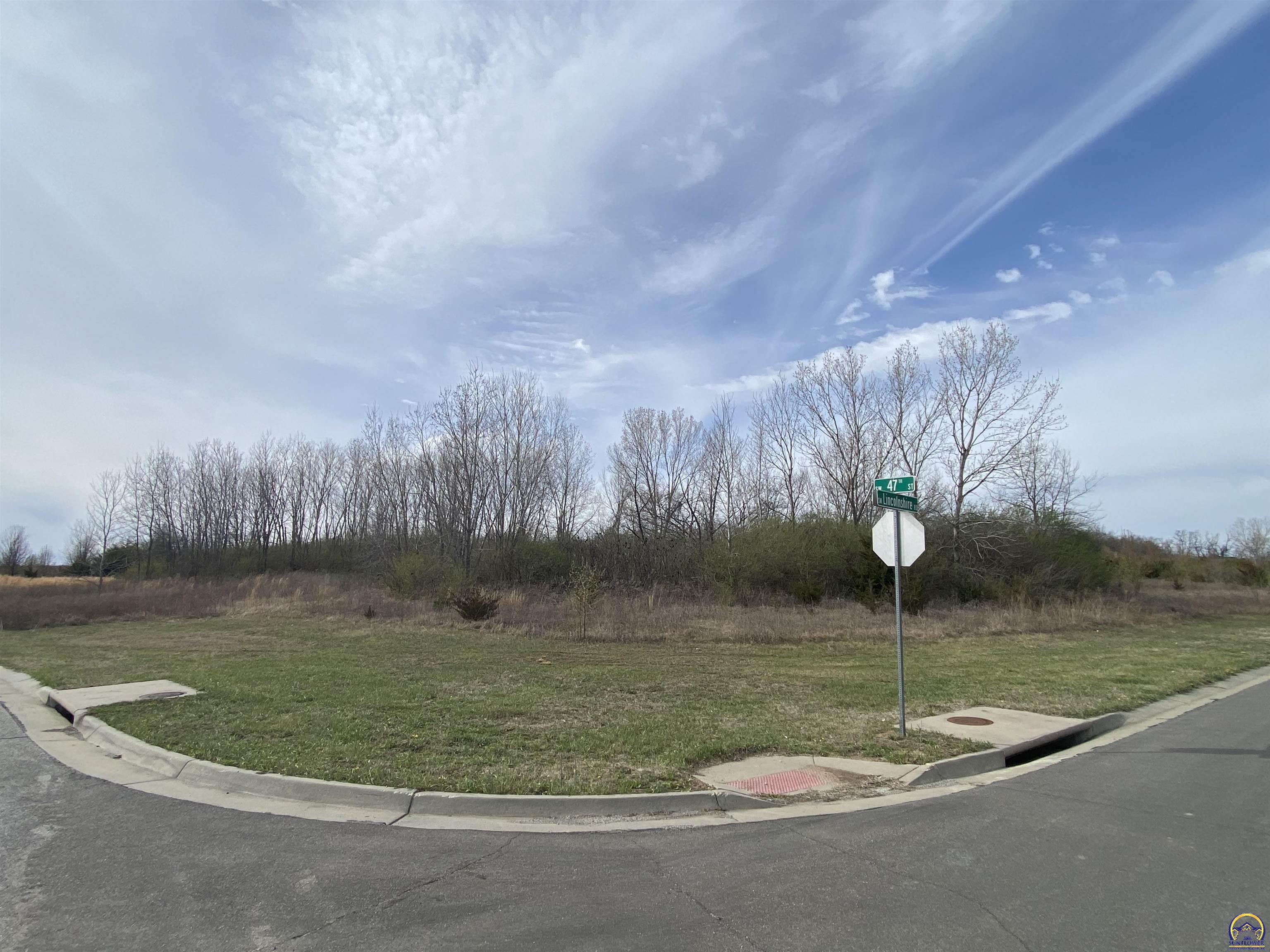 4621 SW Lincolnshire RD Topeka Kansas United States, for Sale, residential, Rod Seel, Kirk and Cobb Realtors Inc.