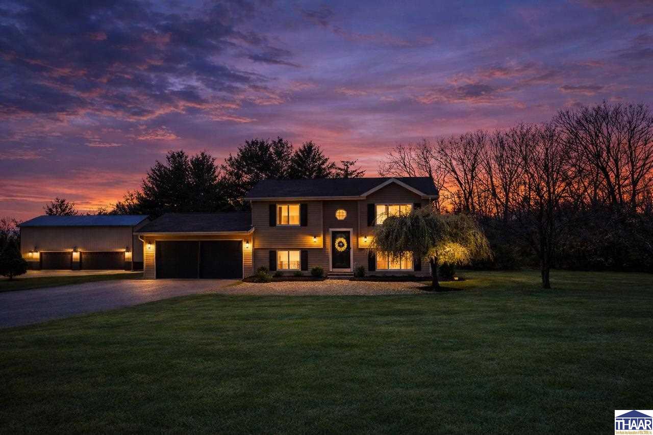 7 Willow Lane Marshall Illinois United States, for Sale, residential, Reuben Stence, Stence Realty Team