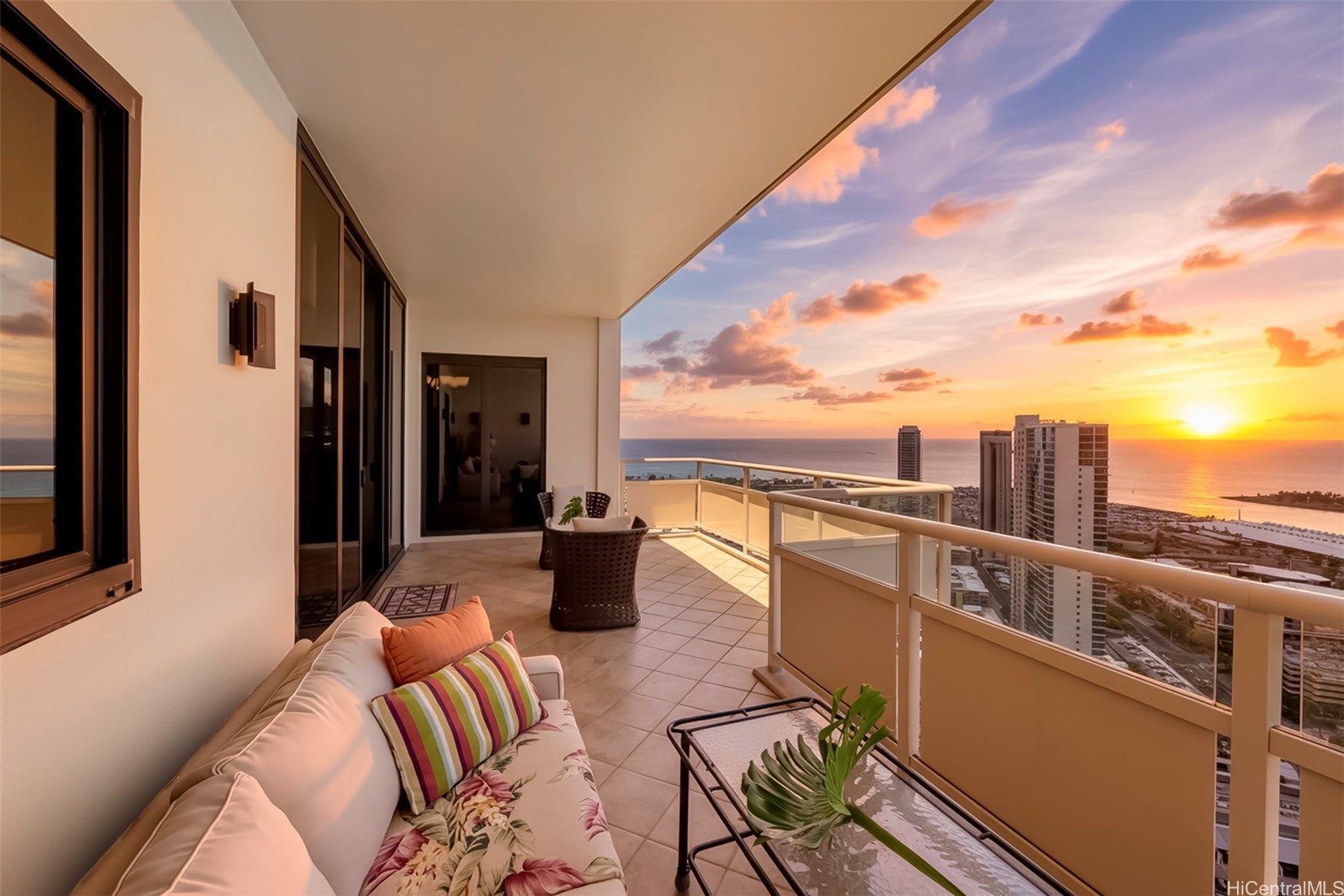 600 Queen Street APT 4302 Honolulu Hawaii United States, for Sale, residential,  , SUN PROPERTIES