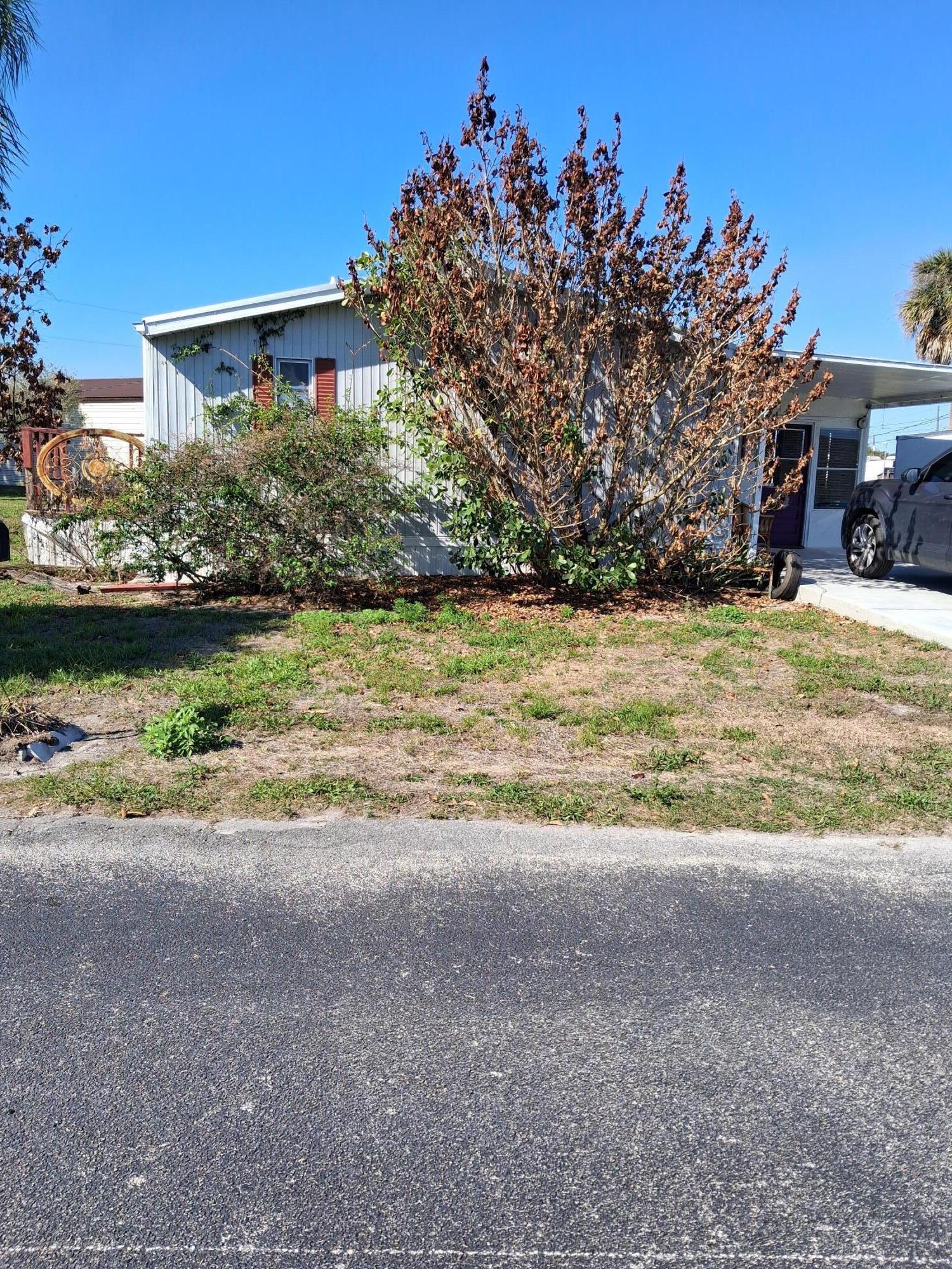 1020 Bream Avenue Okeechobee Florida United States, Sale Pending, residential,  , Mixon Real Estate Group, LLC