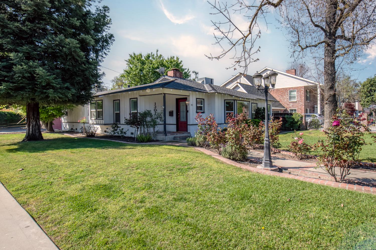 1301 W Beverly Drive Visalia California United States, for Sale, residential, Alex  Sandoval , Point Guard Realty