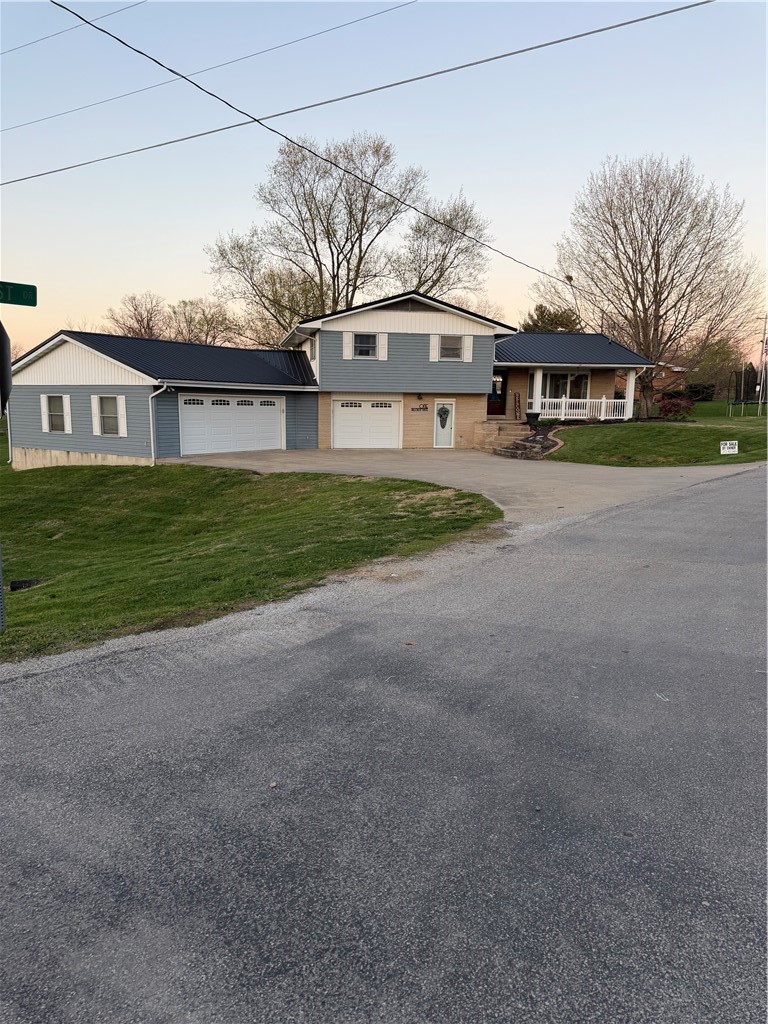 1 Hillcrest Drive Newton Illinois United States, for Sale, residential,  , Personal Service Realty