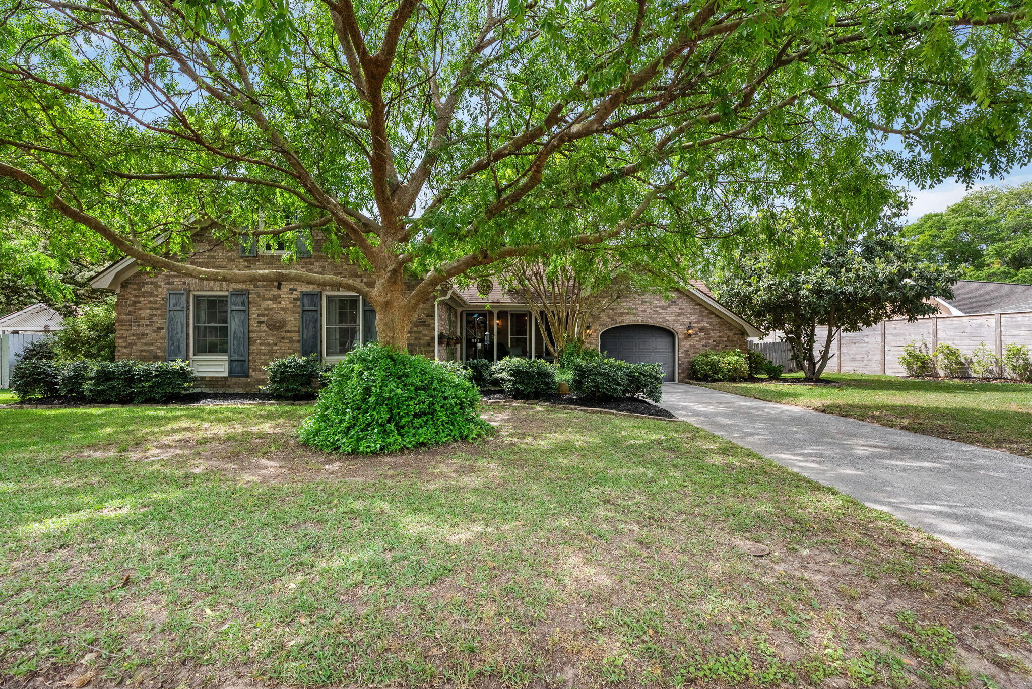 971 Foxcroft Road Charleston South Carolina United States, for Sale, residential, Bobbie  Rose, Keller Williams Realty Charleston/West Ashley