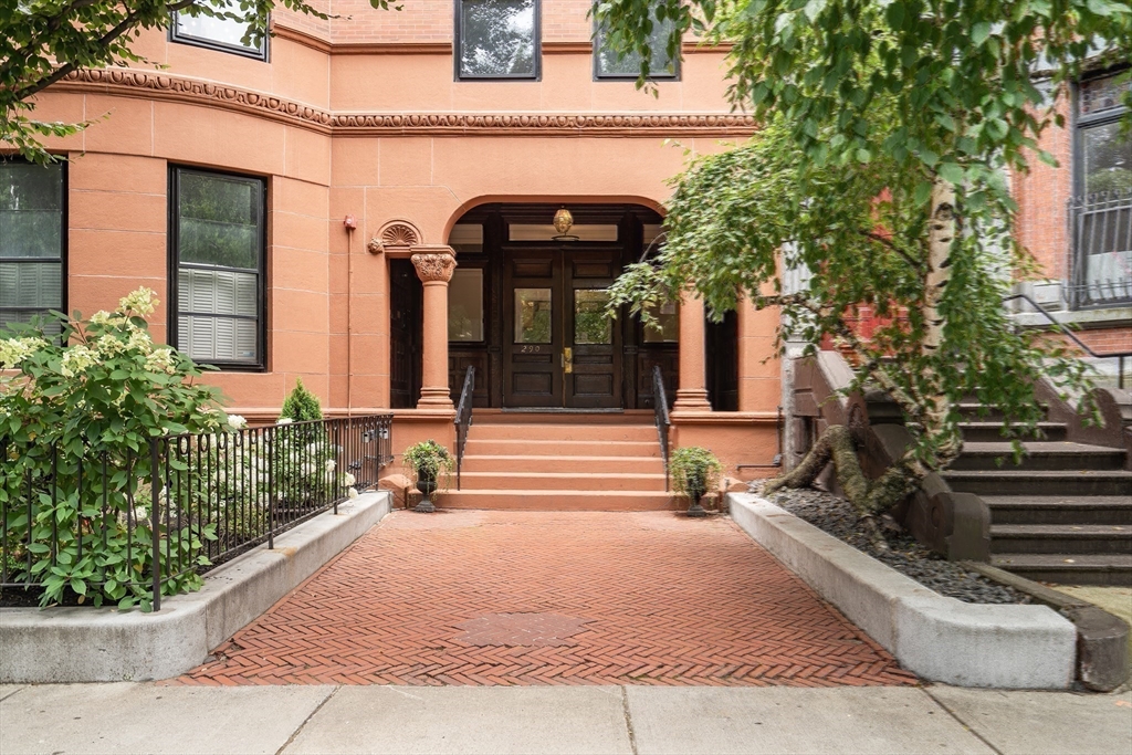 290 Commonwealth Ave  UNIT 24 Boston Massachusetts United States, for Rent, residential,  , The Edwards Realty Team - Barett Sotheby's International Realty