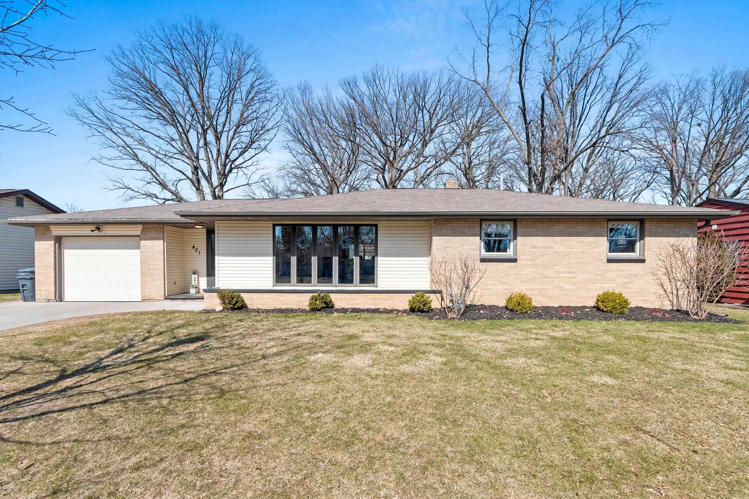 421 MEMORY Court Green Bay Wisconsin United States, for Sale, residential,  , Fireside Realty LLC