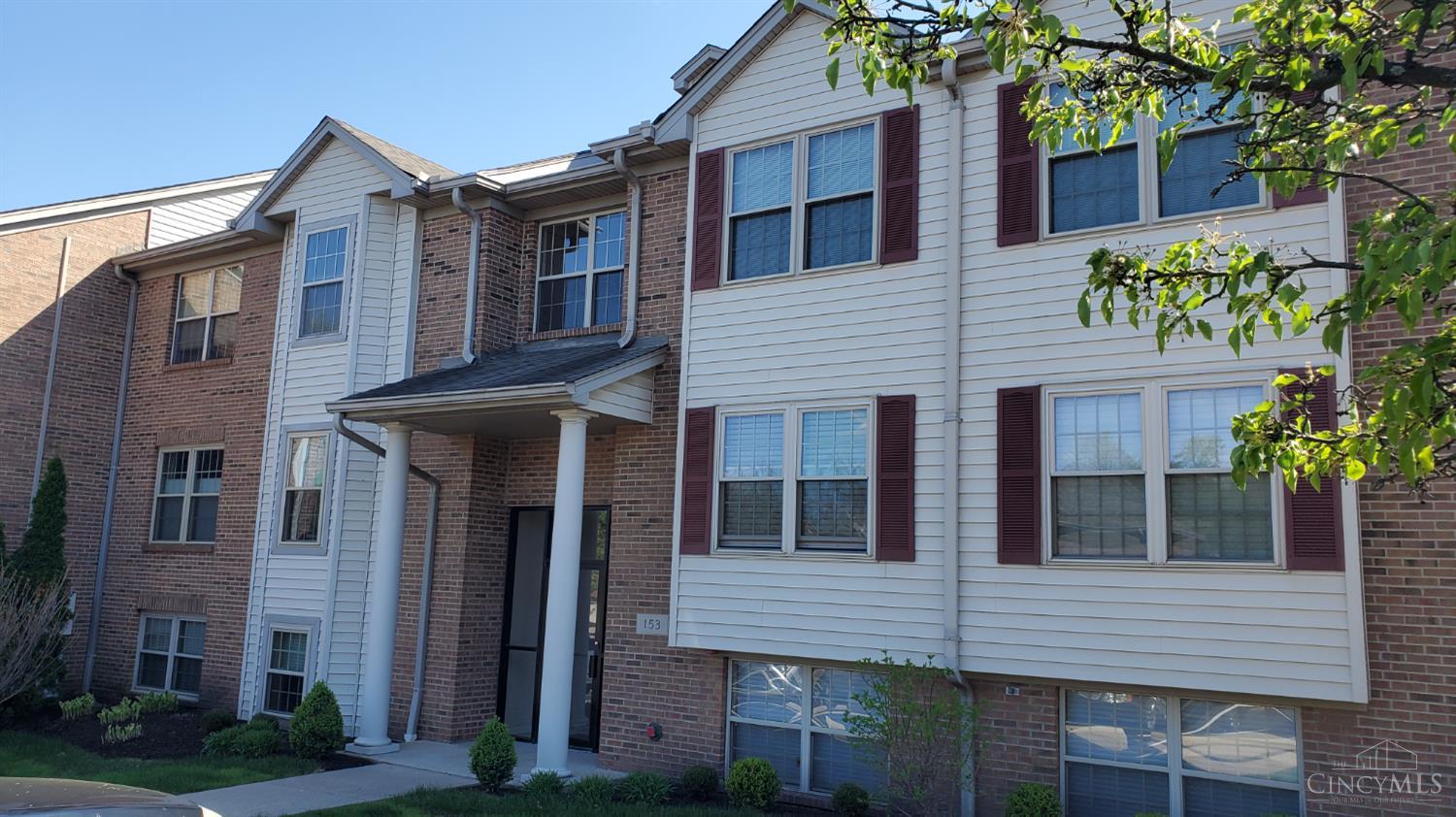 153 Palisades Pointe  APT 4 Cincinnati Ohio United States, for Sale, residential,  , Hand In Hand Realty
