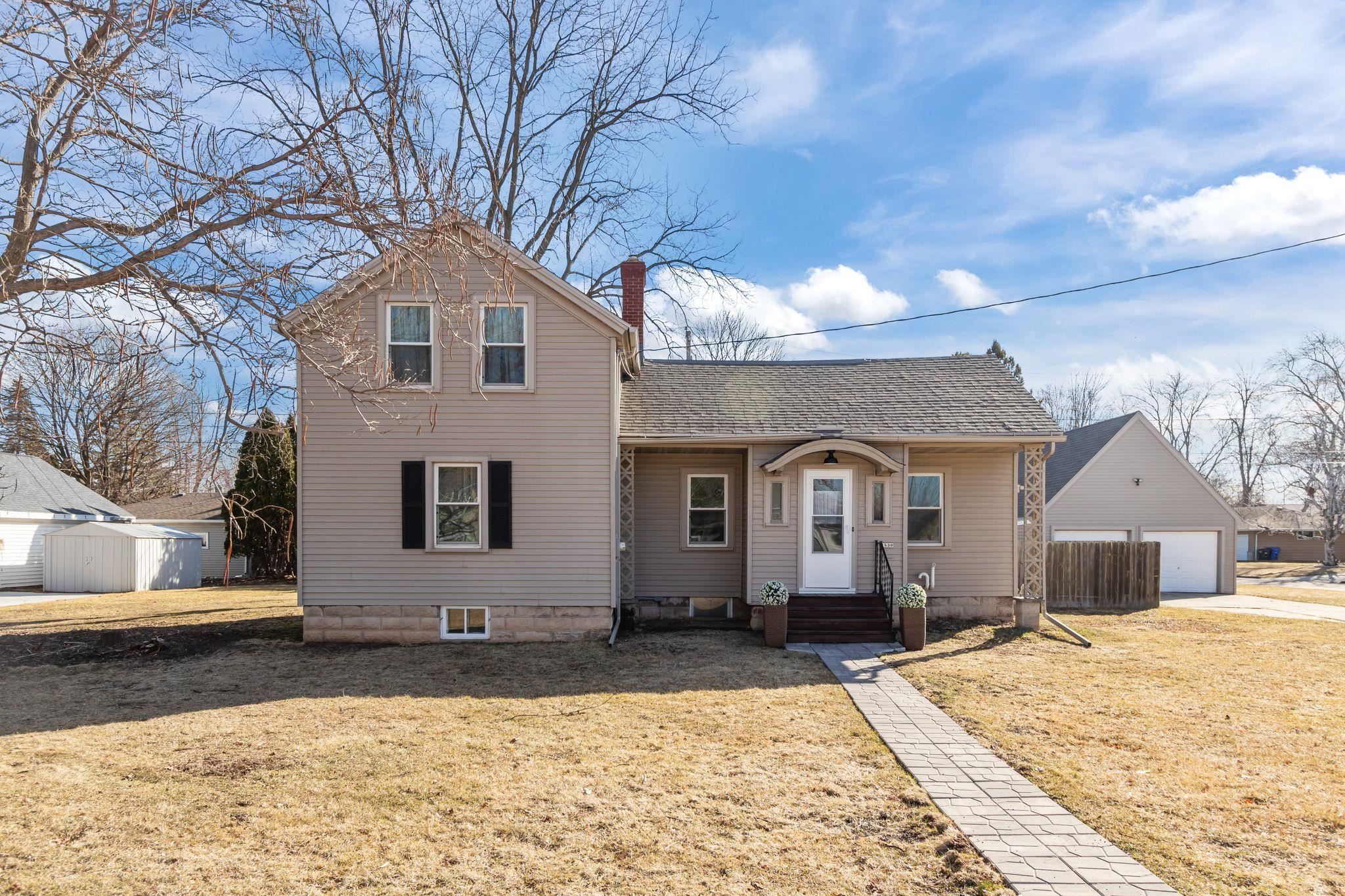 1830 S ONEIDA Street Appleton Wisconsin United States, for Sale, residential,  , Fireside Realty LLC