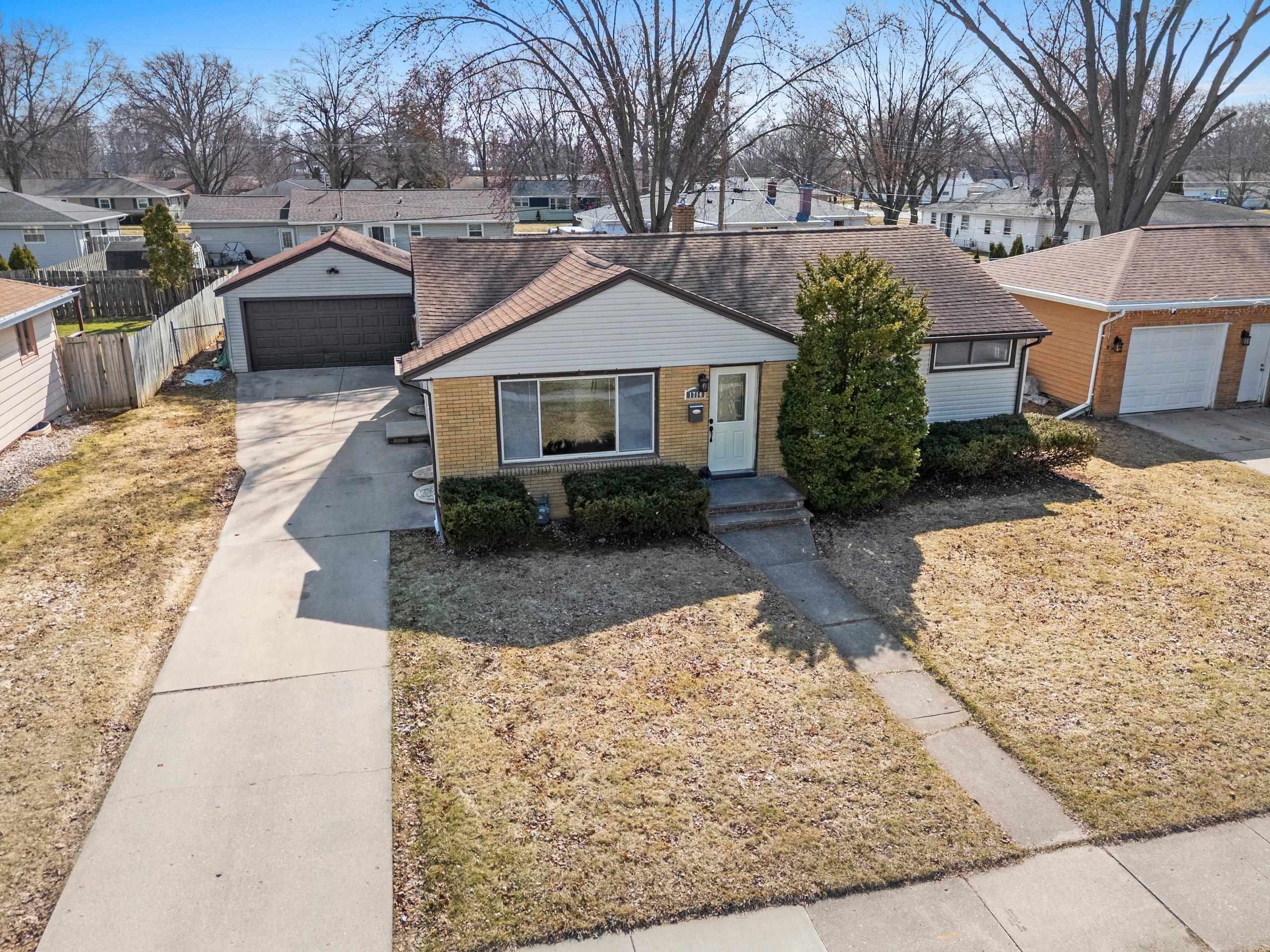 1714 LILAC Lane Green Bay Wisconsin United States, for Sale, residential,  , Fireside Realty LLC