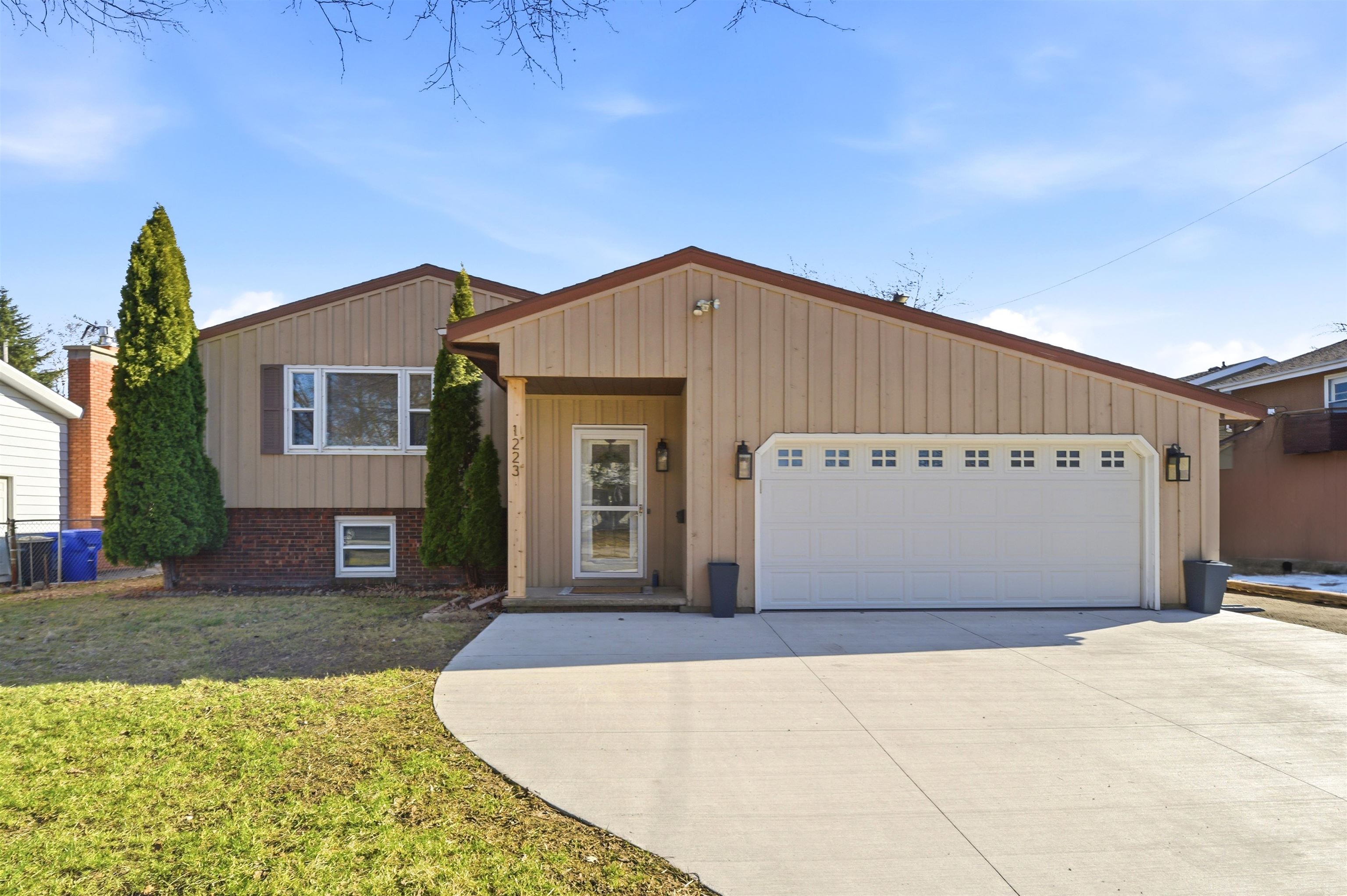 1223 W GRANT Street Appleton Wisconsin United States, for Sale, residential,  , Fireside Realty LLC