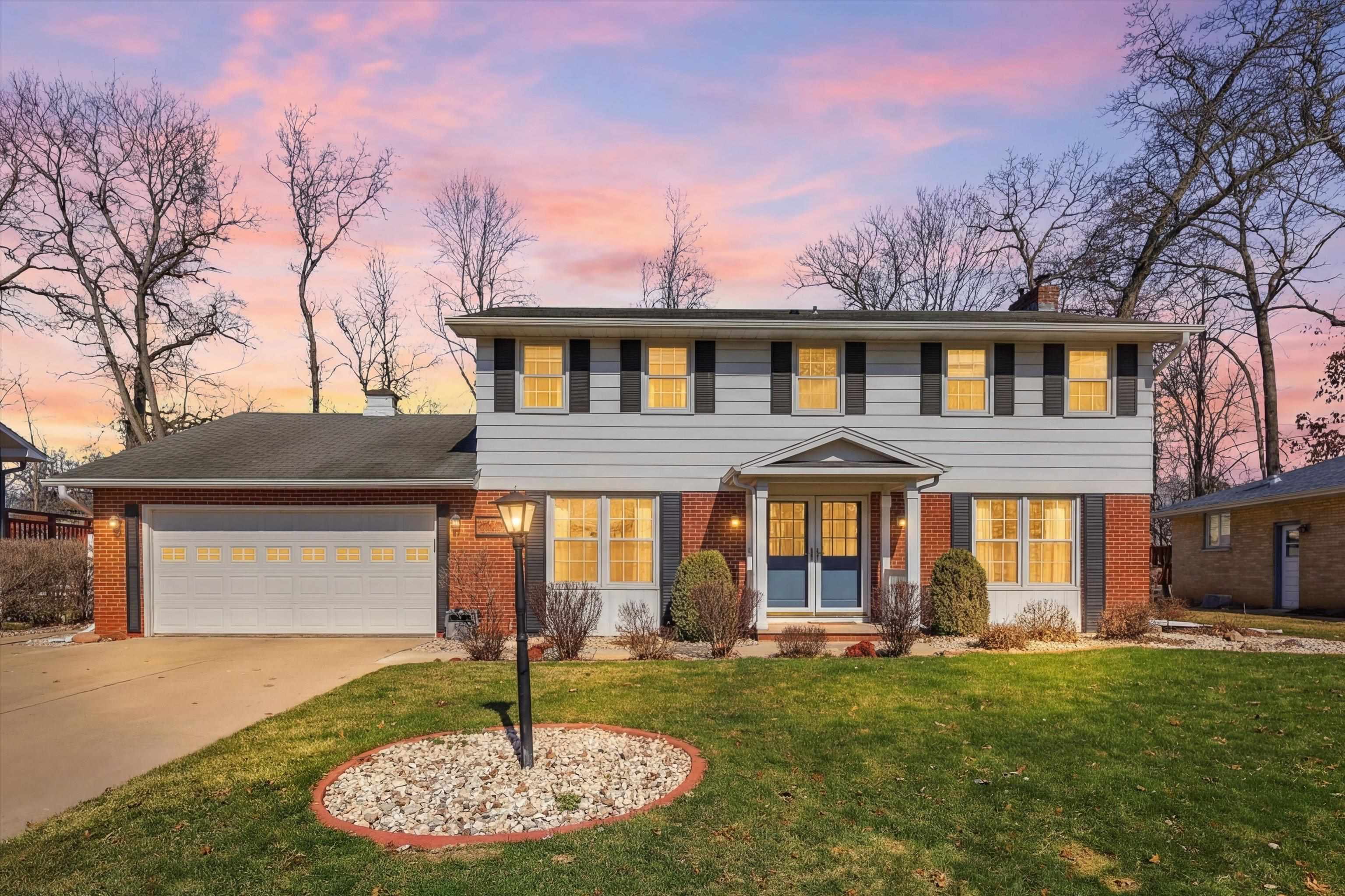 1427 SPRINGDALE Lane Green Bay Wisconsin United States, for Sale, residential,  , Fireside Realty LLC