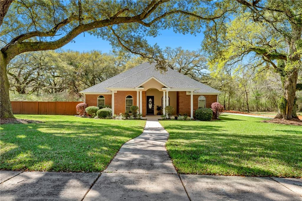 4340 Hamilton Oaks Lane Mobile Alabama United States, for Sale, residential,  , Rezults Real Estate Services, LLC