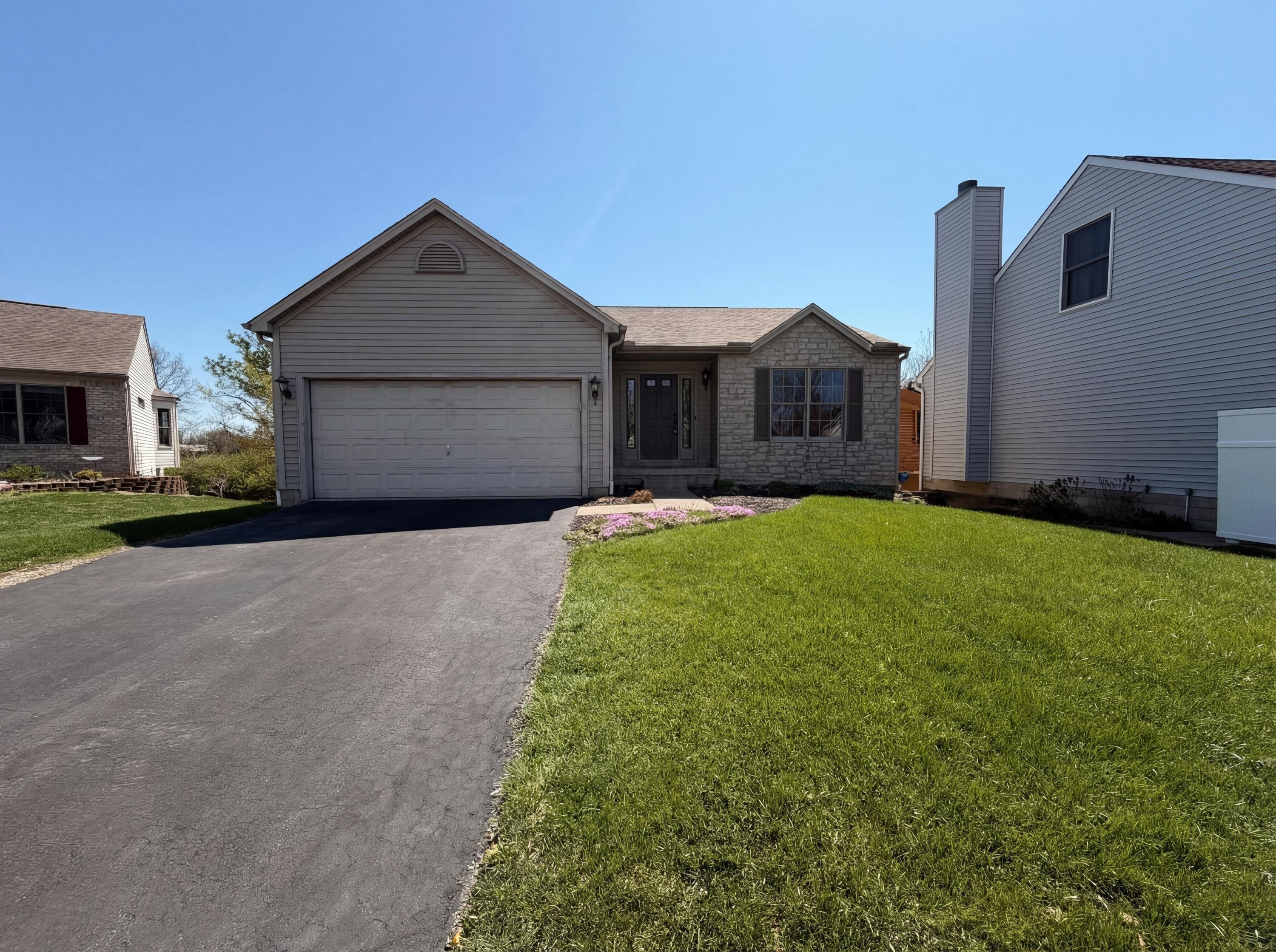 3373 Brook Spring Drive Grove City Ohio United States, for Sale, residential,  , The Hessenauer Corporation