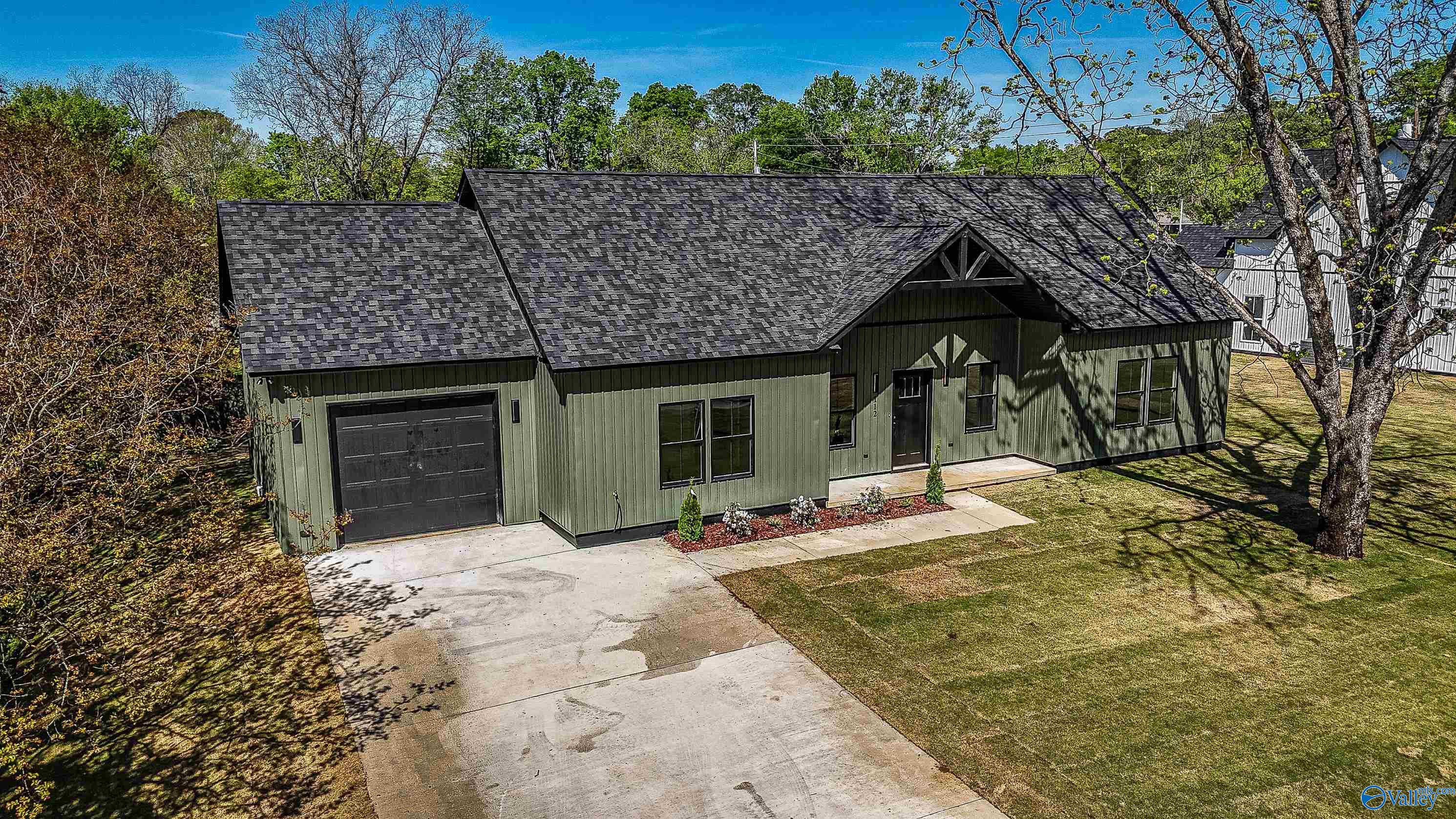 112 Whitt Street New Hope Alabama United States, Sale Pending, residential,  , Down Home Real Estate llc