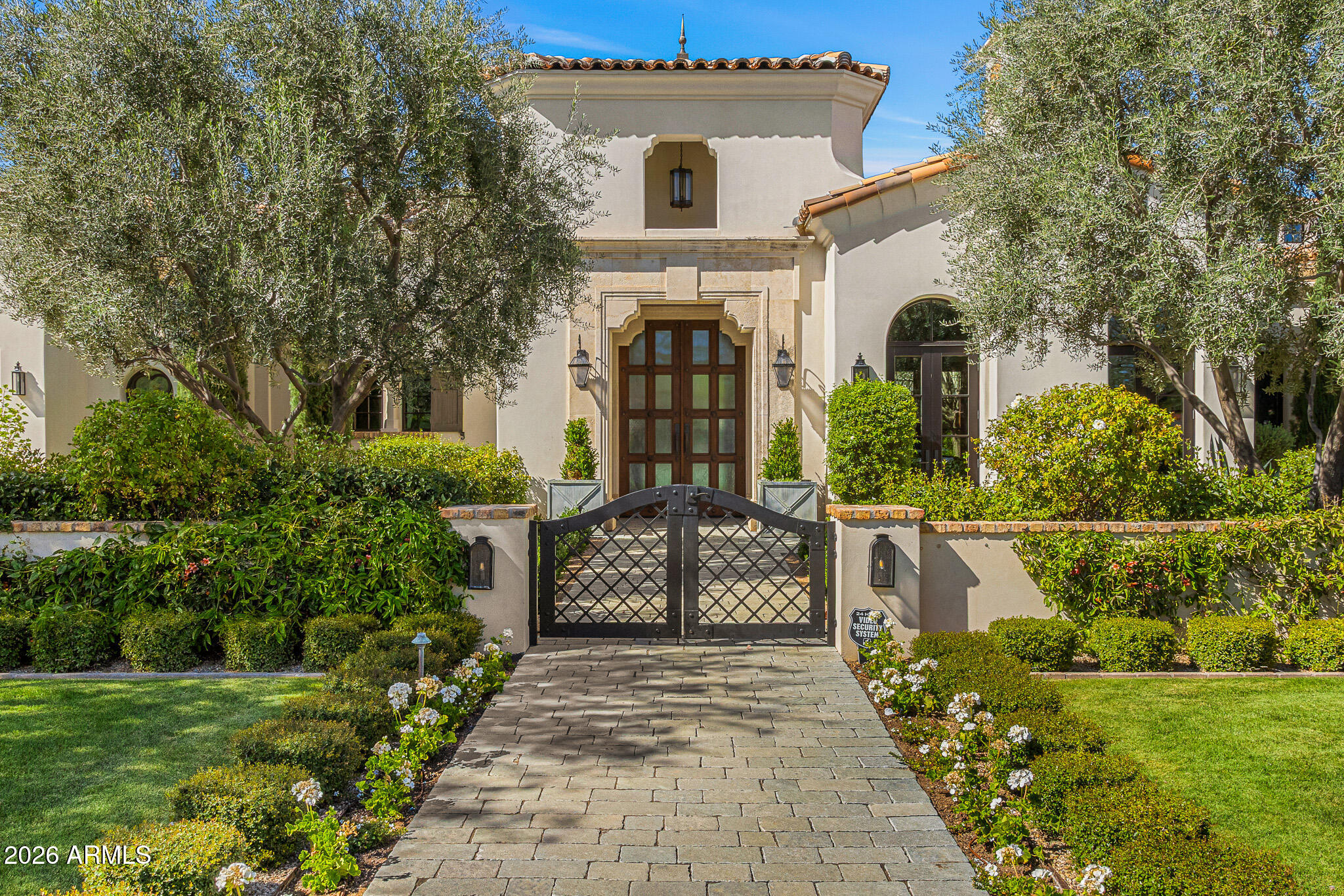 5858 E CABALLO Drive Paradise Valley Arizona United States, for Sale, residential, Dee  Nowell, Compass