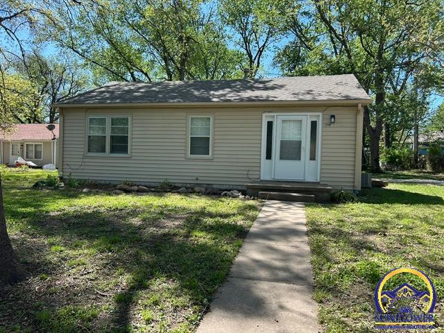 1725 SW Sims AVE Topeka Kansas United States, for Sale, residential, Rod Seel, Kirk and Cobb Realtors Inc.