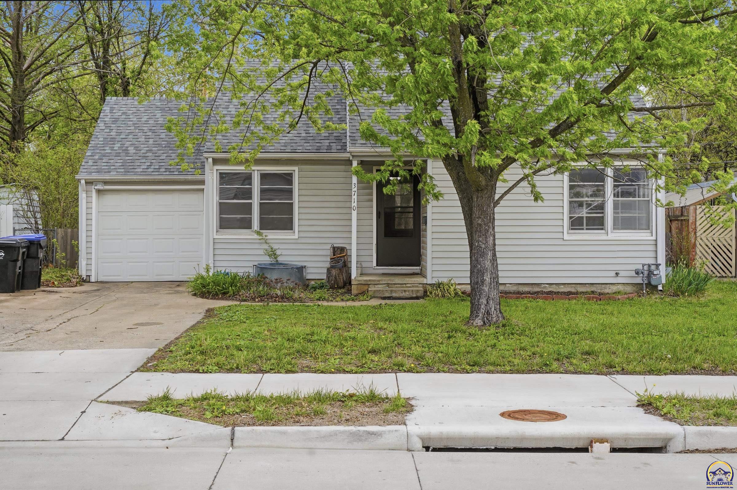 3710 SW 12th ST Topeka Kansas United States, for Sale, residential, Rod Seel, Kirk and Cobb Realtors Inc.