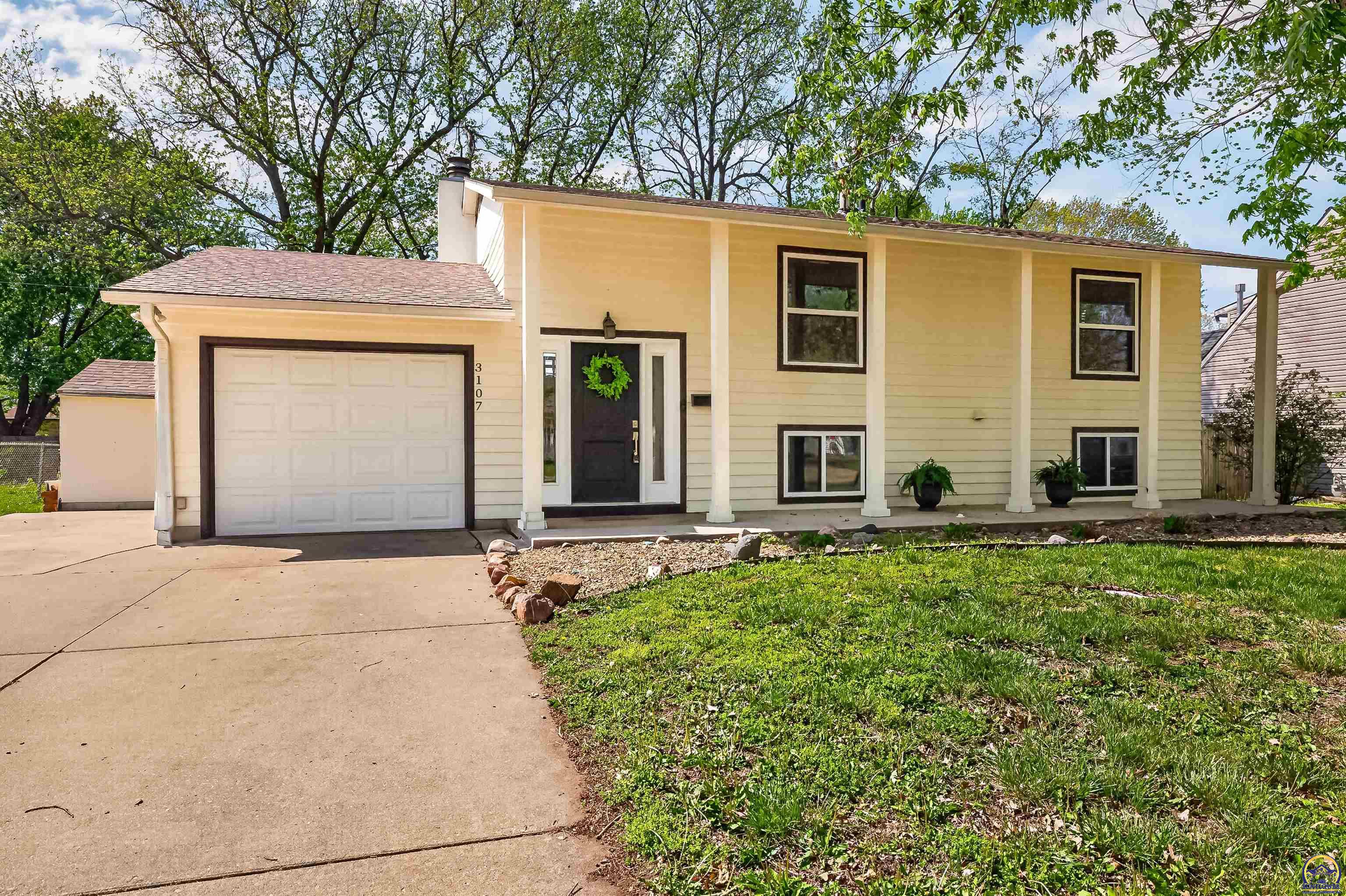 3107 SW Mulvane ST Topeka Kansas United States, for Sale, residential, Rod Seel, Kirk and Cobb Realtors Inc.