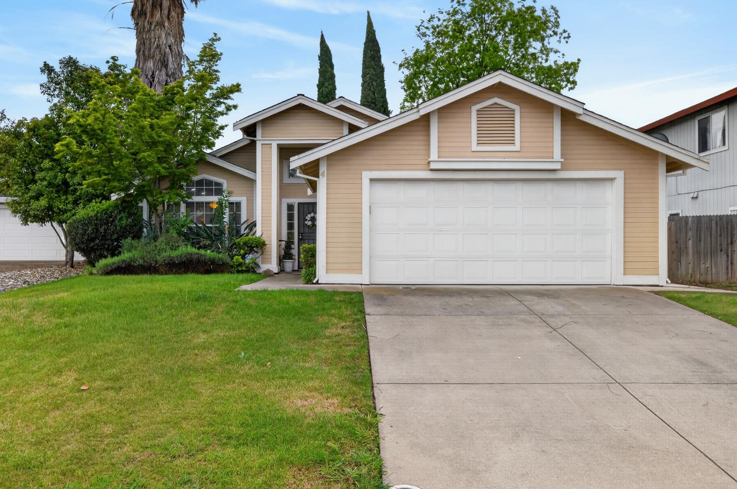 4 SAN ROGUE Court Sacramento California United States, for Sale, residential,  , Royalty Property Management & Realty