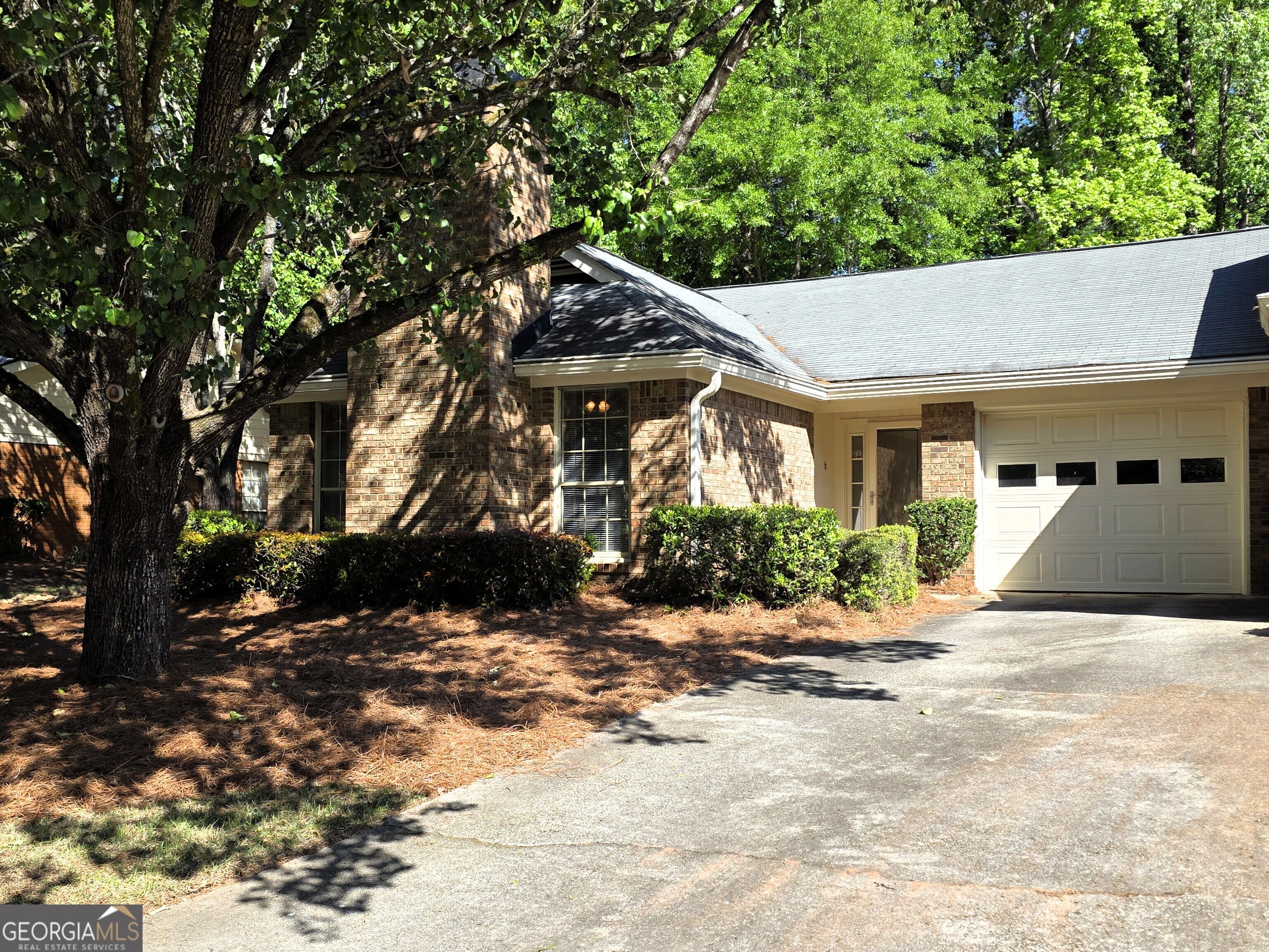 69 Dover Trail Peachtree City Georgia United States, for Sale, residential, Kit Johnson, Brick and Branch Real Estate