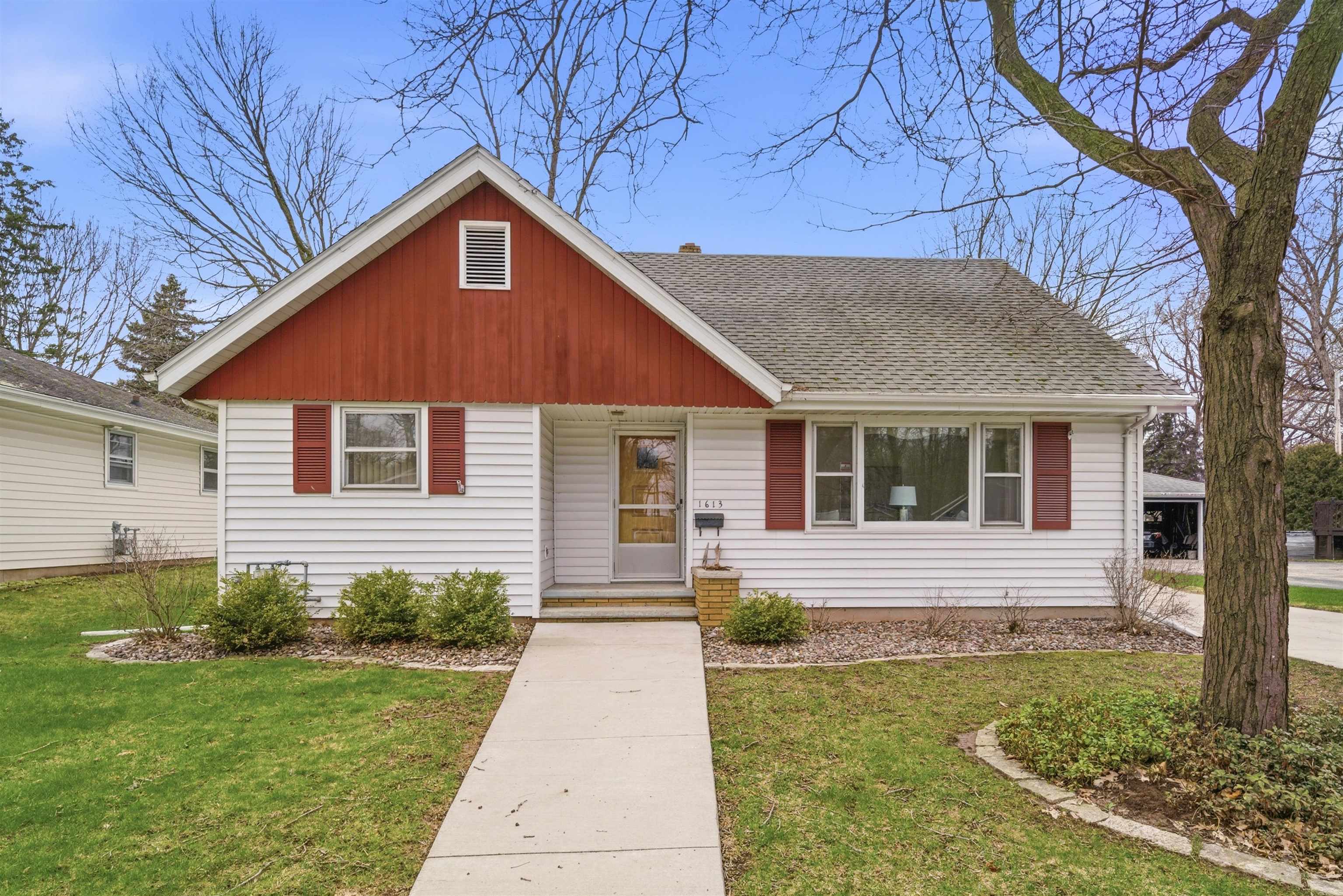 1613 S TELULAH Avenue Appleton Wisconsin United States, for Sale, residential,  , Fireside Realty LLC
