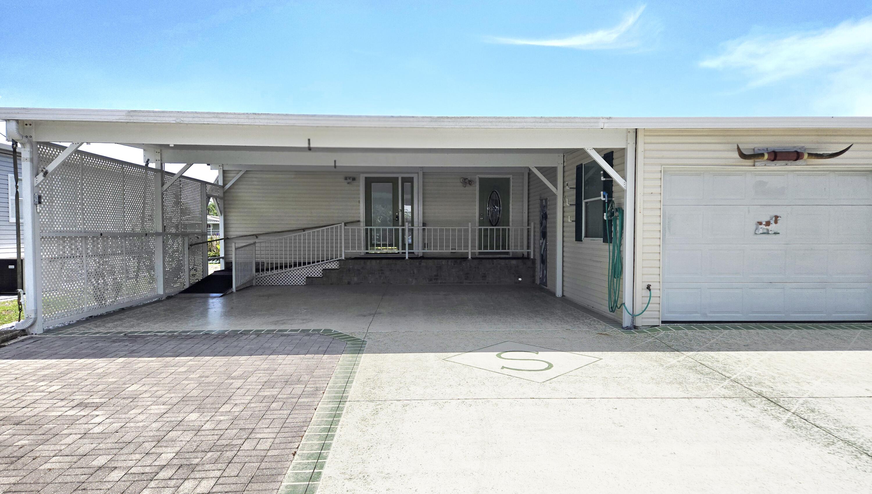 1604 SW 35th Circle Okeechobee Florida United States, for Sale, residential,  , Mixon Real Estate Group, LLC