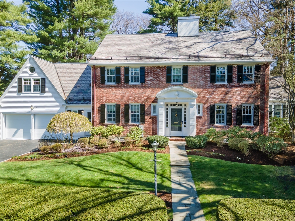 35 Arnold Rd Wellesley Massachusetts United States, for Sale, residential, Danielle Comella, Douglas Elliman Real Estate