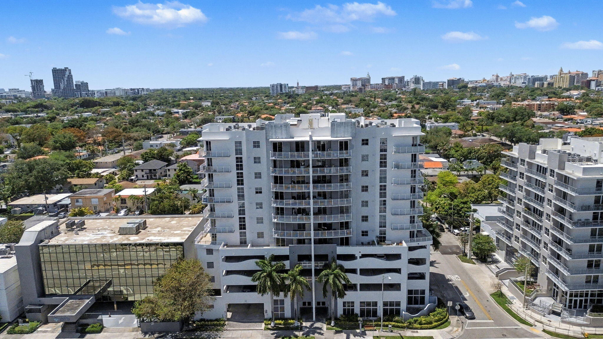 2600 SW 27th Avenue APT 603 Miami Florida United States, for Sale, residential, Henry Smith, Incom Sample Office