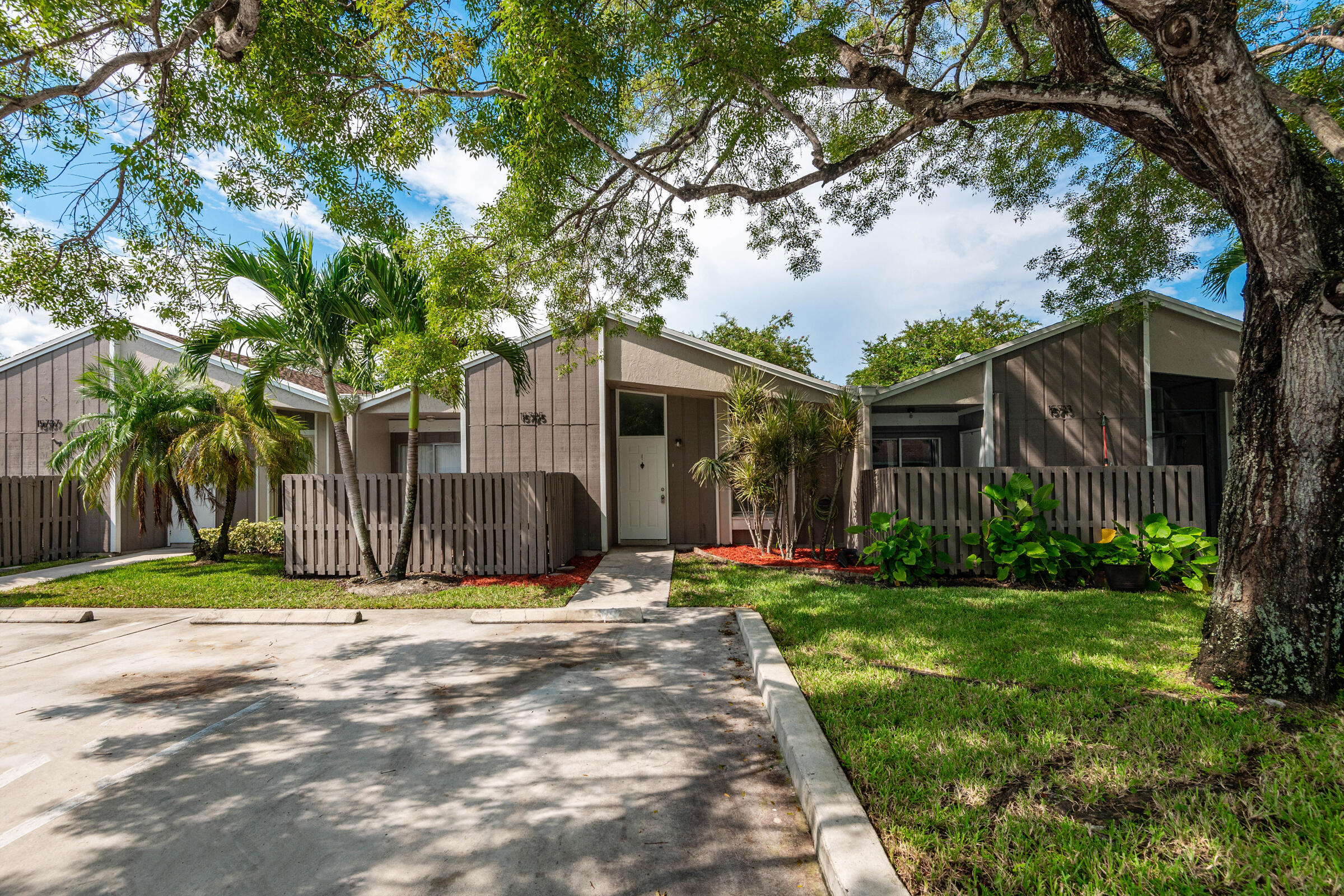 15725 Woodgate Court APT C Sunrise Florida United States, for Rent, residential, Radmila Mandel, Florida Sky Realty Group