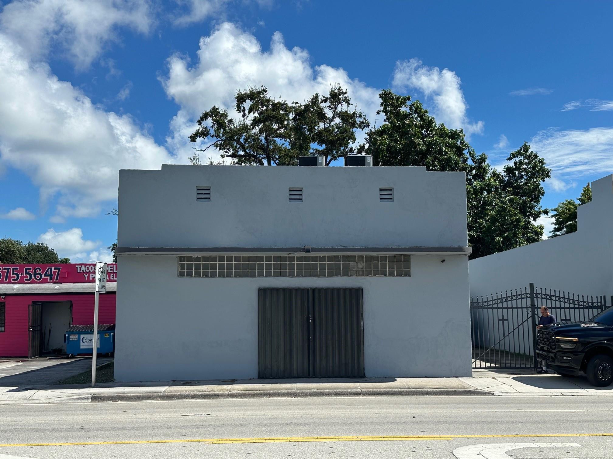 6815 NW 7th Avenue Miami Florida United States, for Sale, commercial, Henry Smith, Incom Sample Office